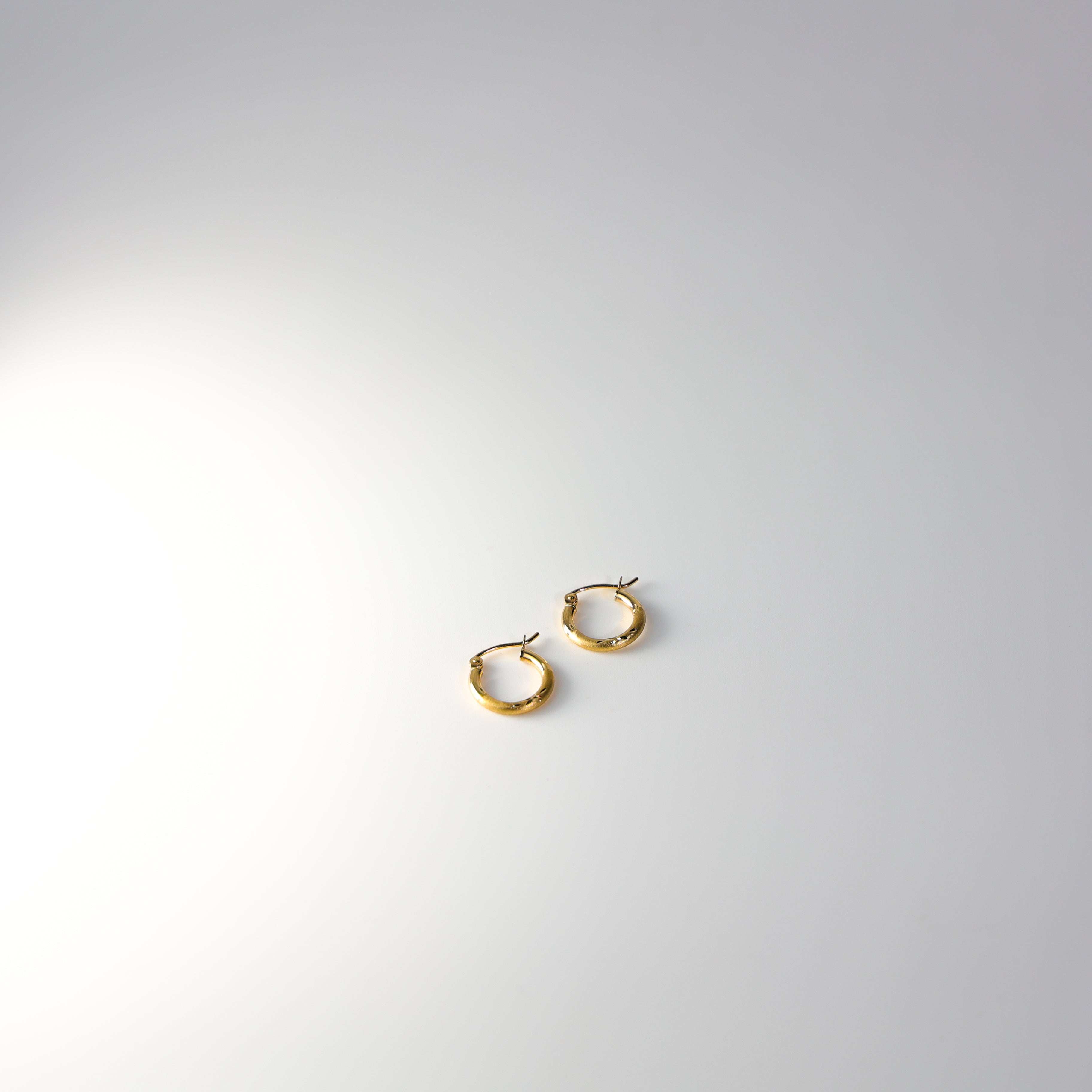 Gold Huggie Hoop Earrings 15MM Wide Model-ER110 - Charlie & Co. Jewelry
