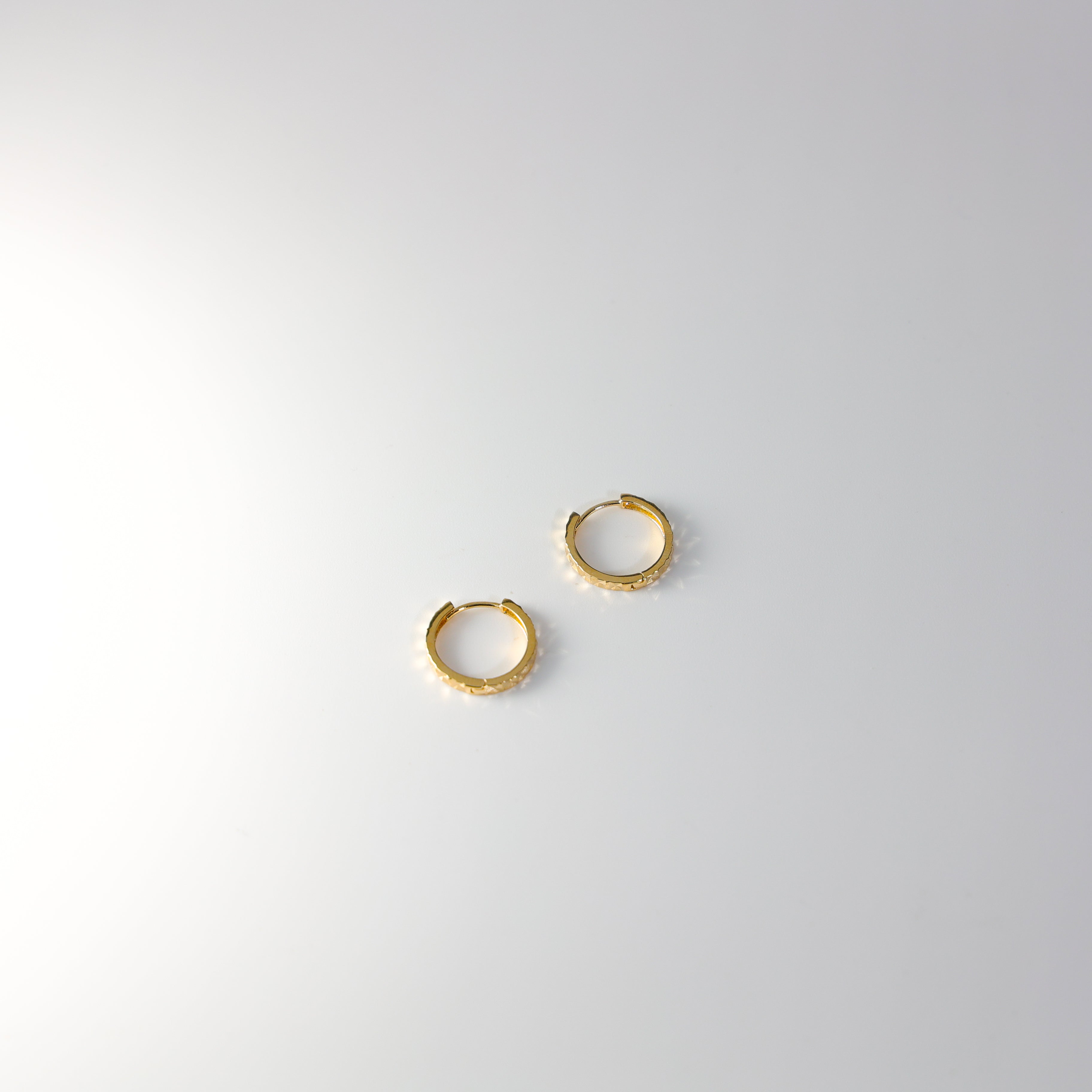 Gold Huggie Hoop Earrings 15MM Wide Model-ER231 - Charlie & Co. Jewelry