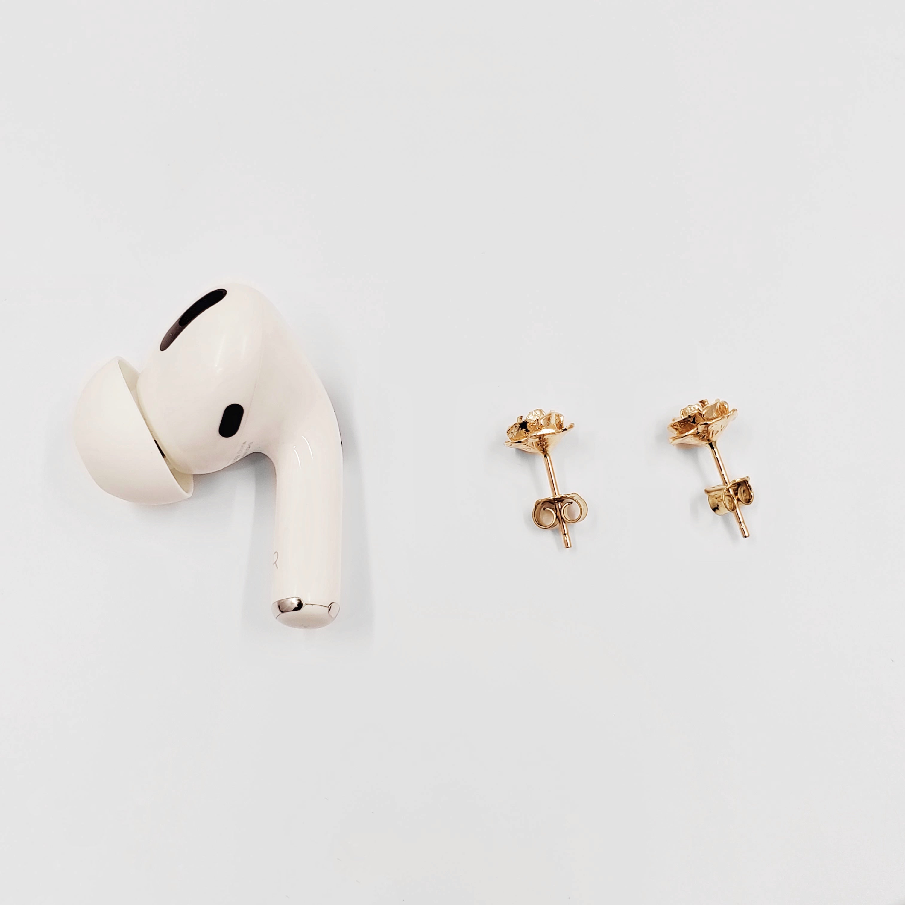 Flower Post Earrings - ChaiCoJewelry