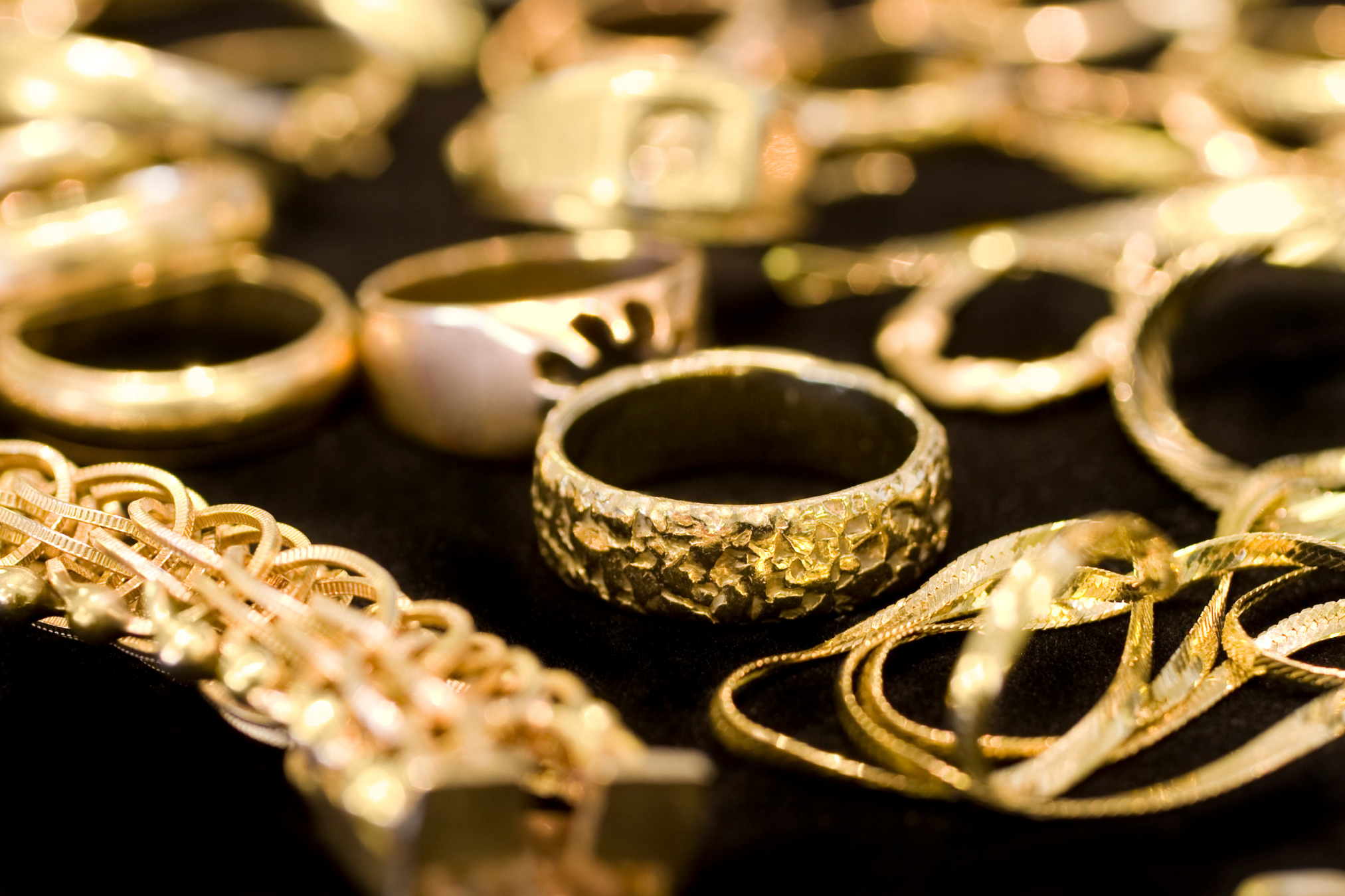 All you need to know about custom jewelry