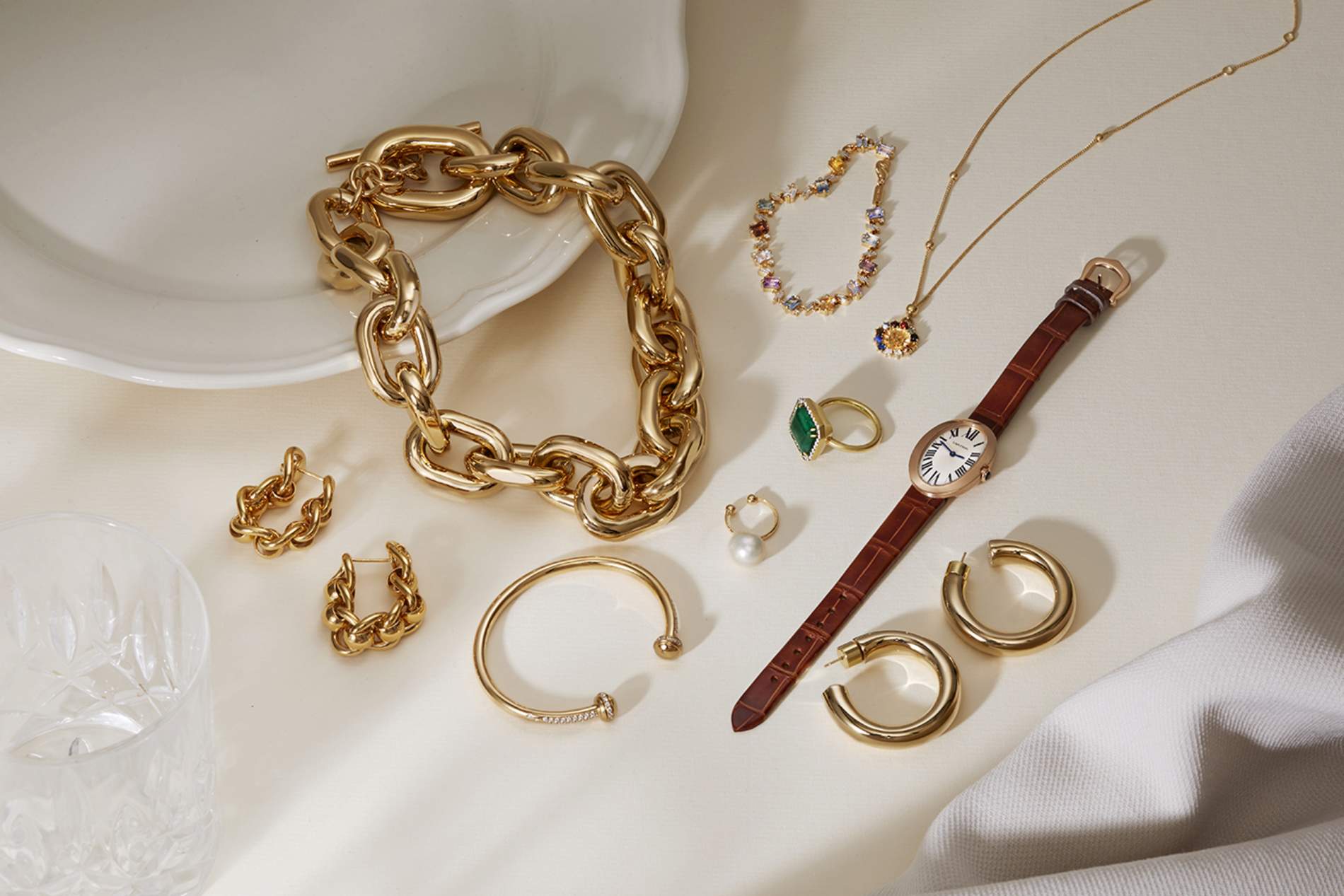 Classic Jewelry Essentials Every Wardrobe Needs