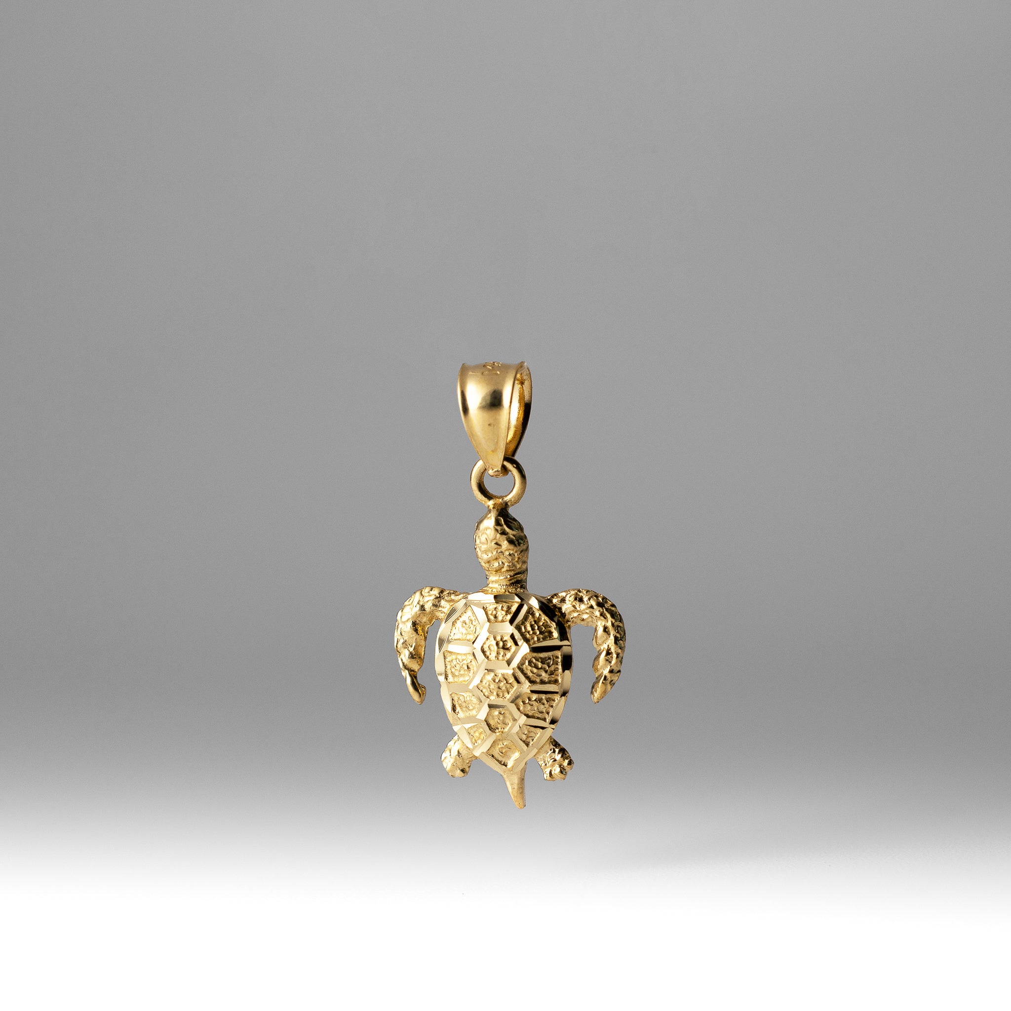 Gold Detailed Small Sea Turtle Pendant - Charlie & Co. Jewelry