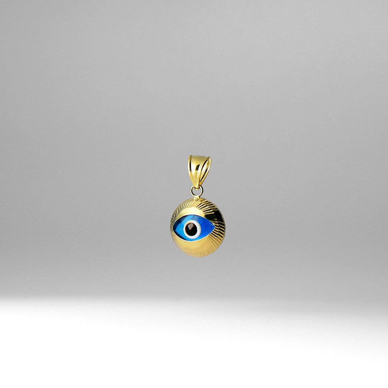 Gold Evil Eye Round Hamsa Pendant - Charlie & Co. Jewelry
