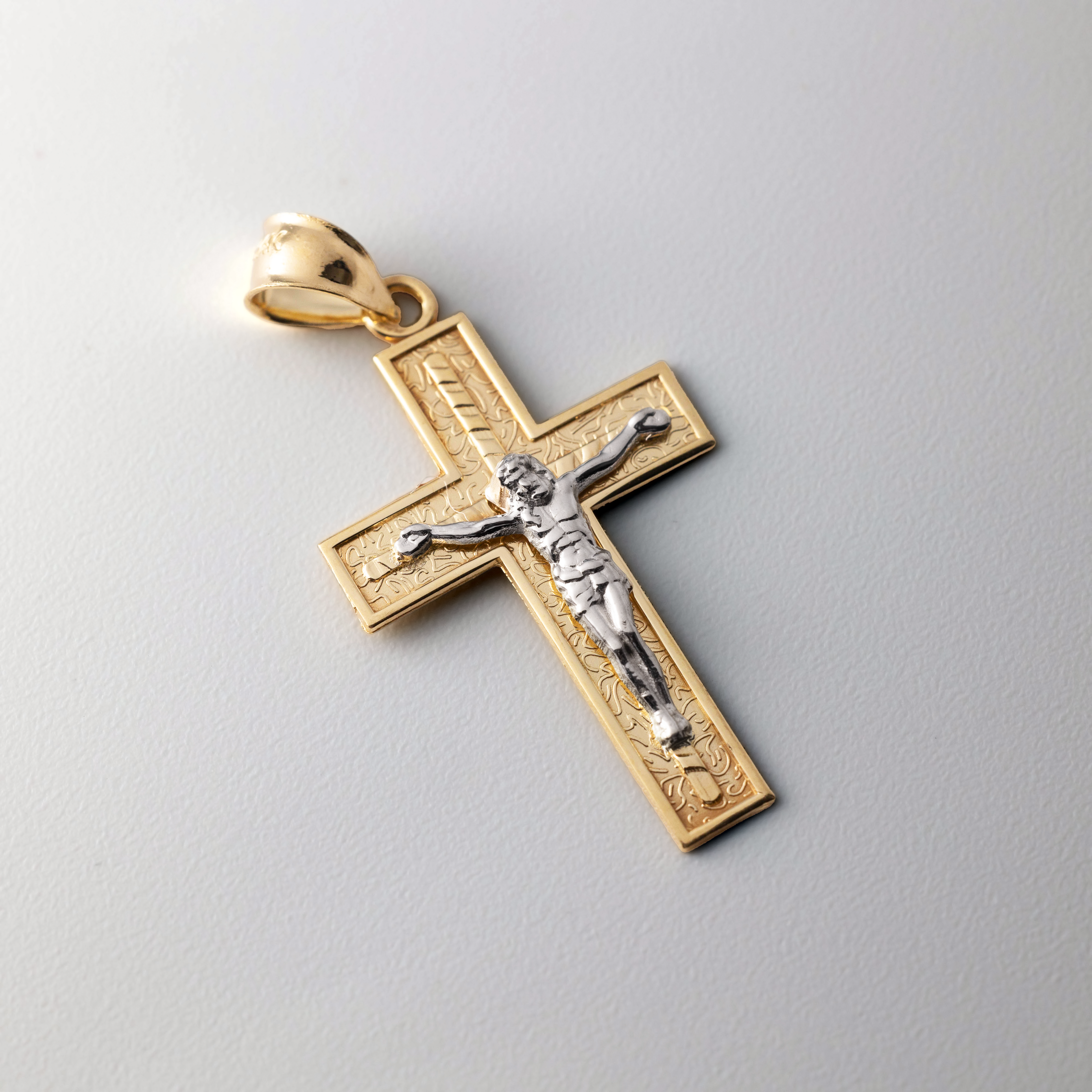 14K Gold Medium Crucifix Cross Diamond Cut Pendant - Model 0058 - Charlie & Co. Jewelry