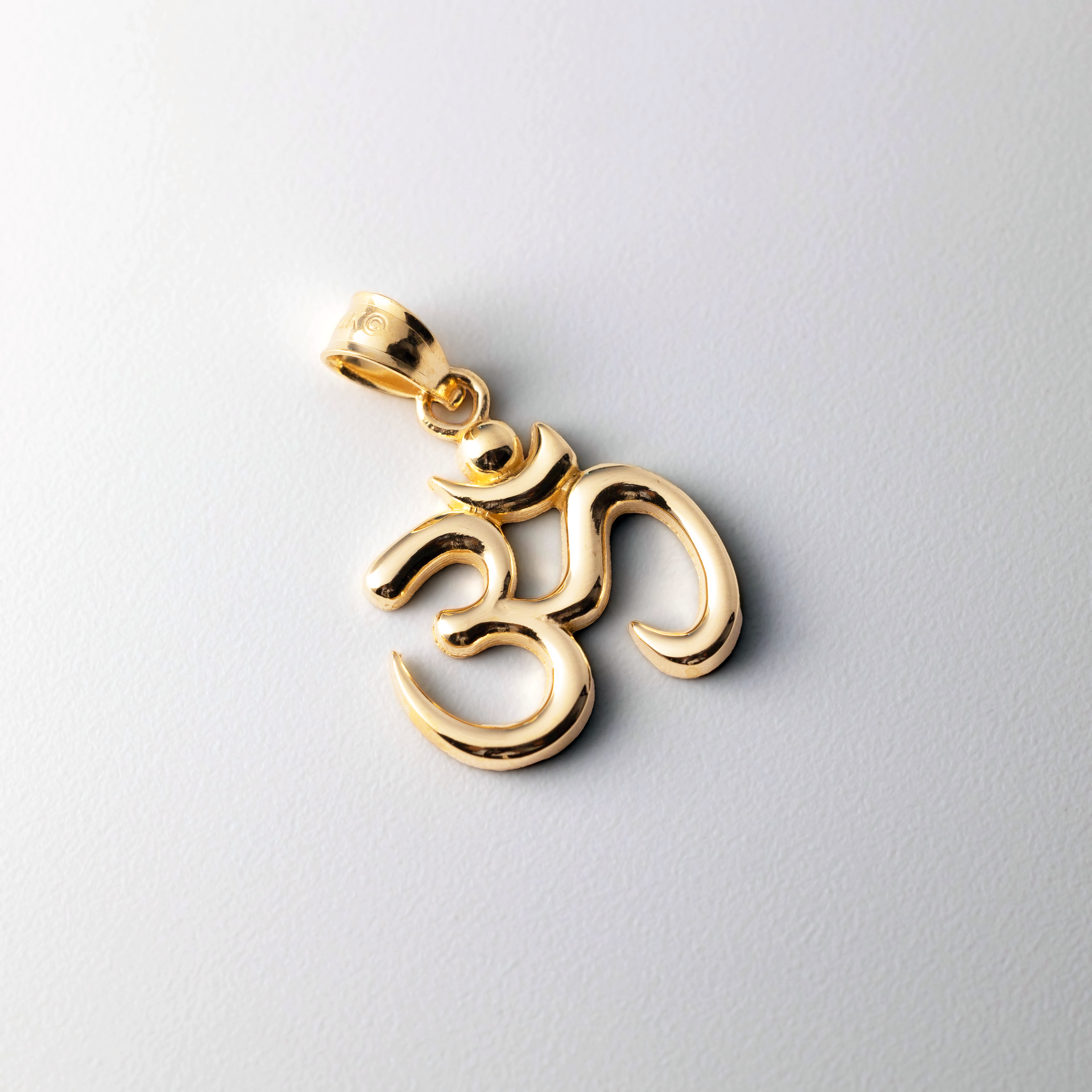 14K Gold Polished Om Charm Pendant - Model K5437