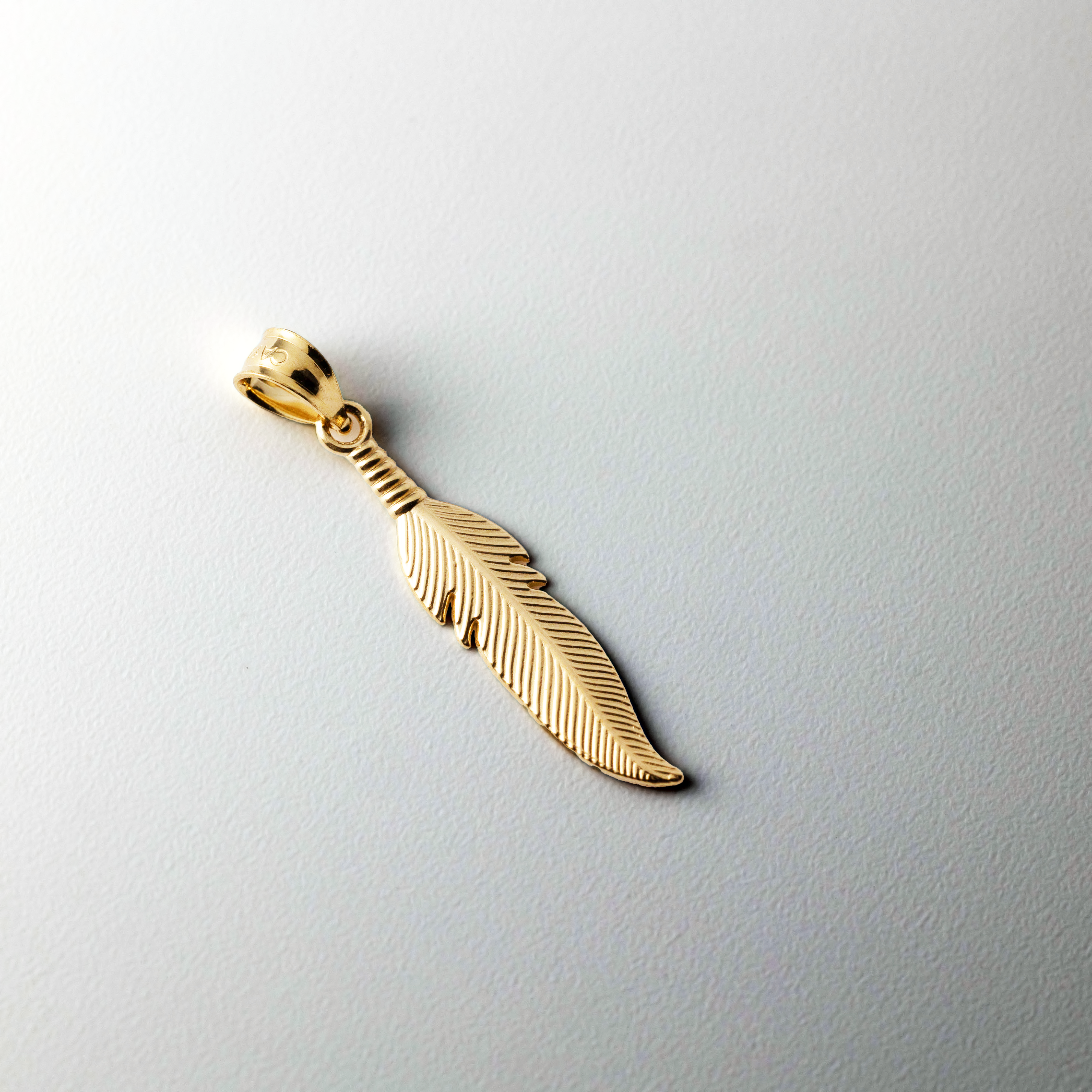 14K Gold Polished Feather Pendant - Model K6382