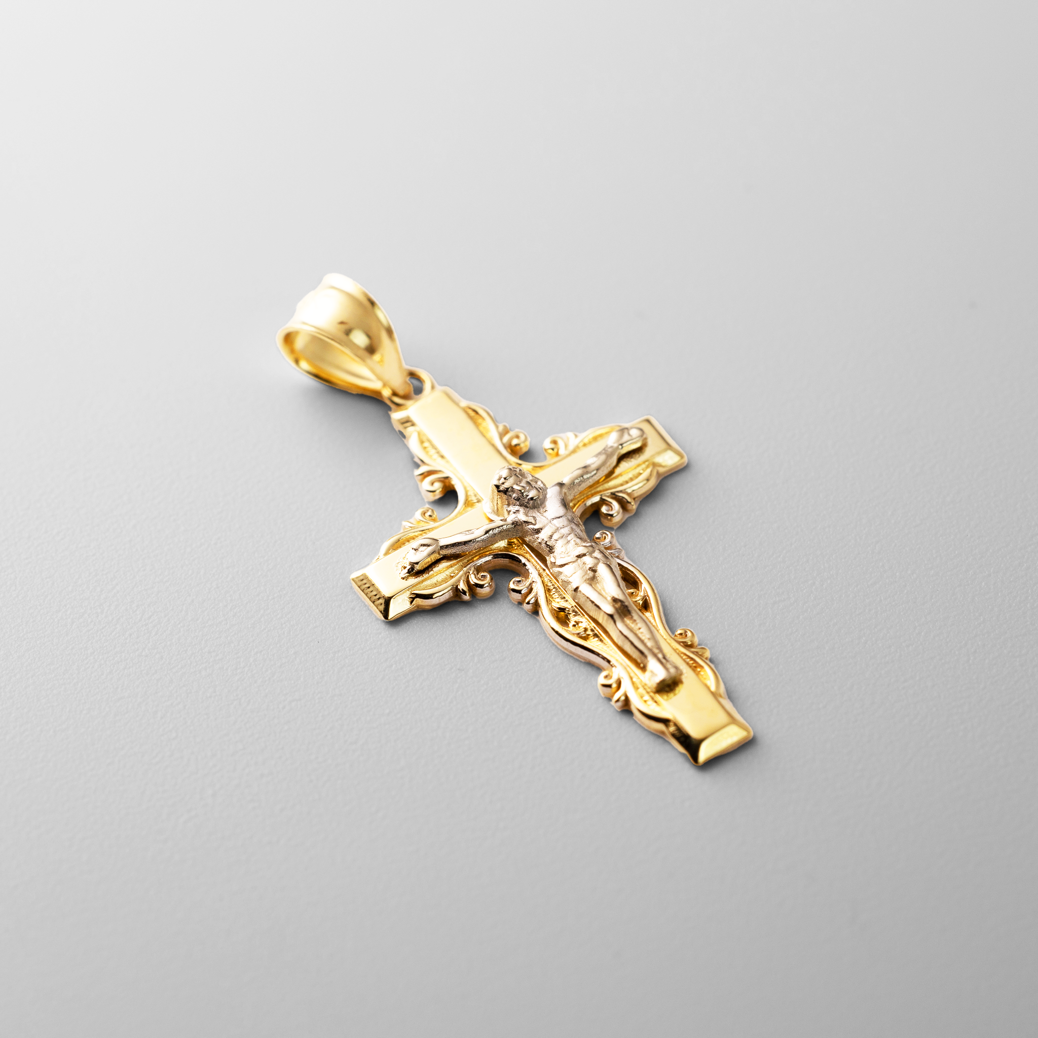 Gold Fancy Design Religious Cross Pendant Necklace - Model PT0072