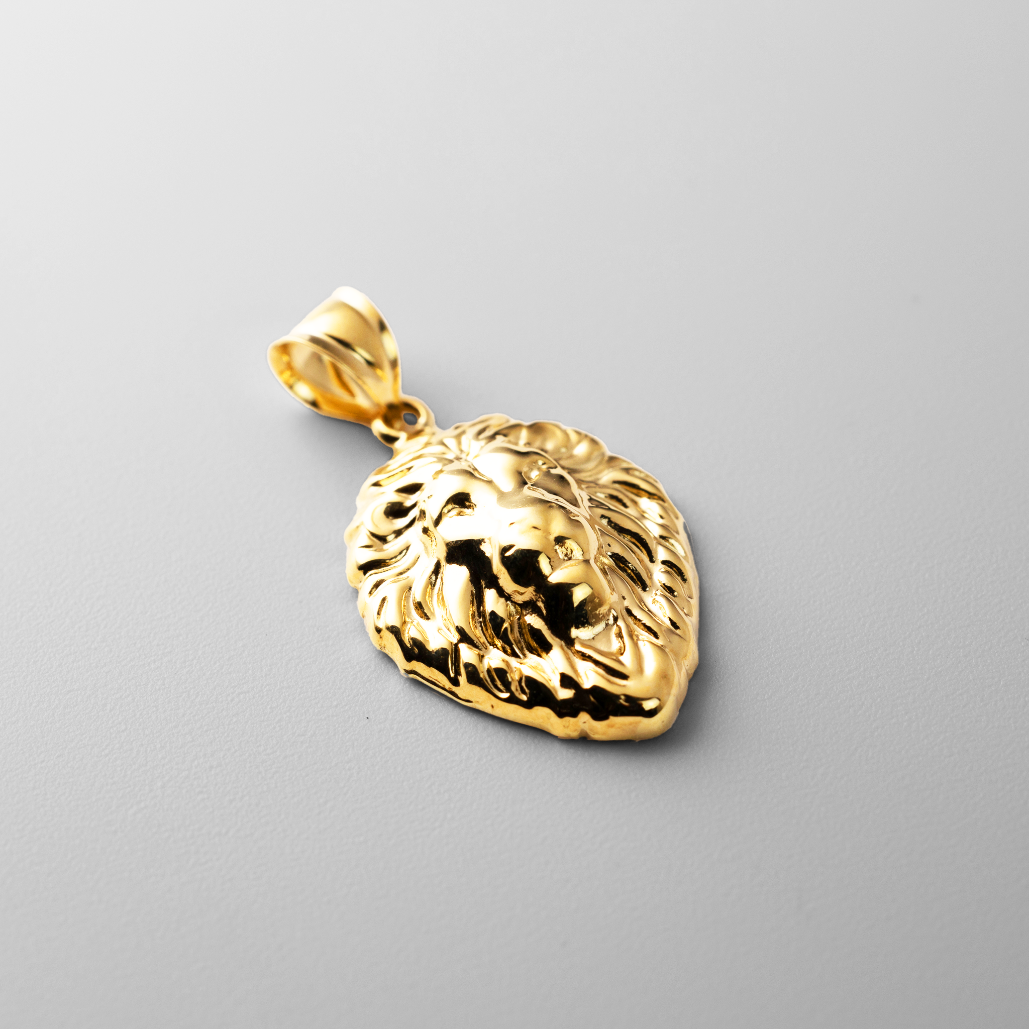 Gold Majestic Roaring Lion Face Pendant Necklace – Model PT2682