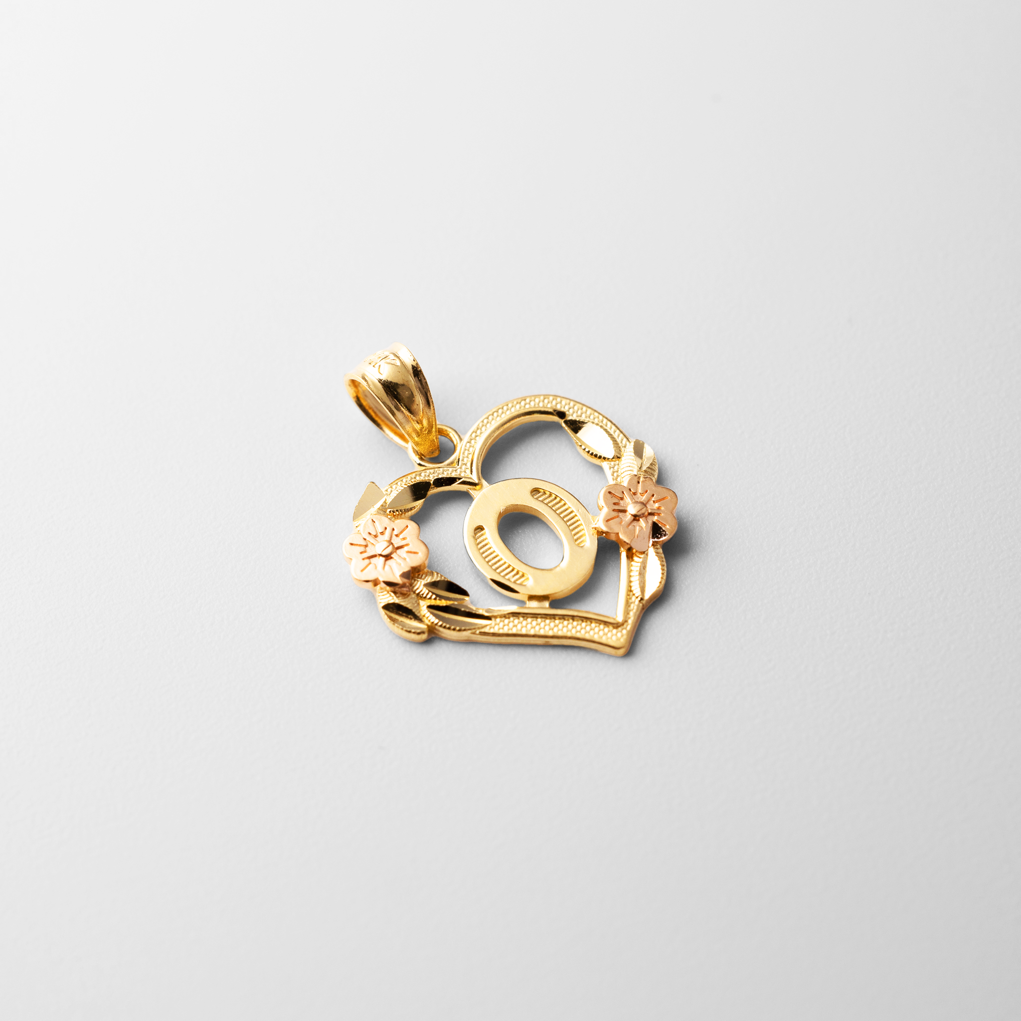 Gold Heart Initial O Pendant | A-Z Pendants