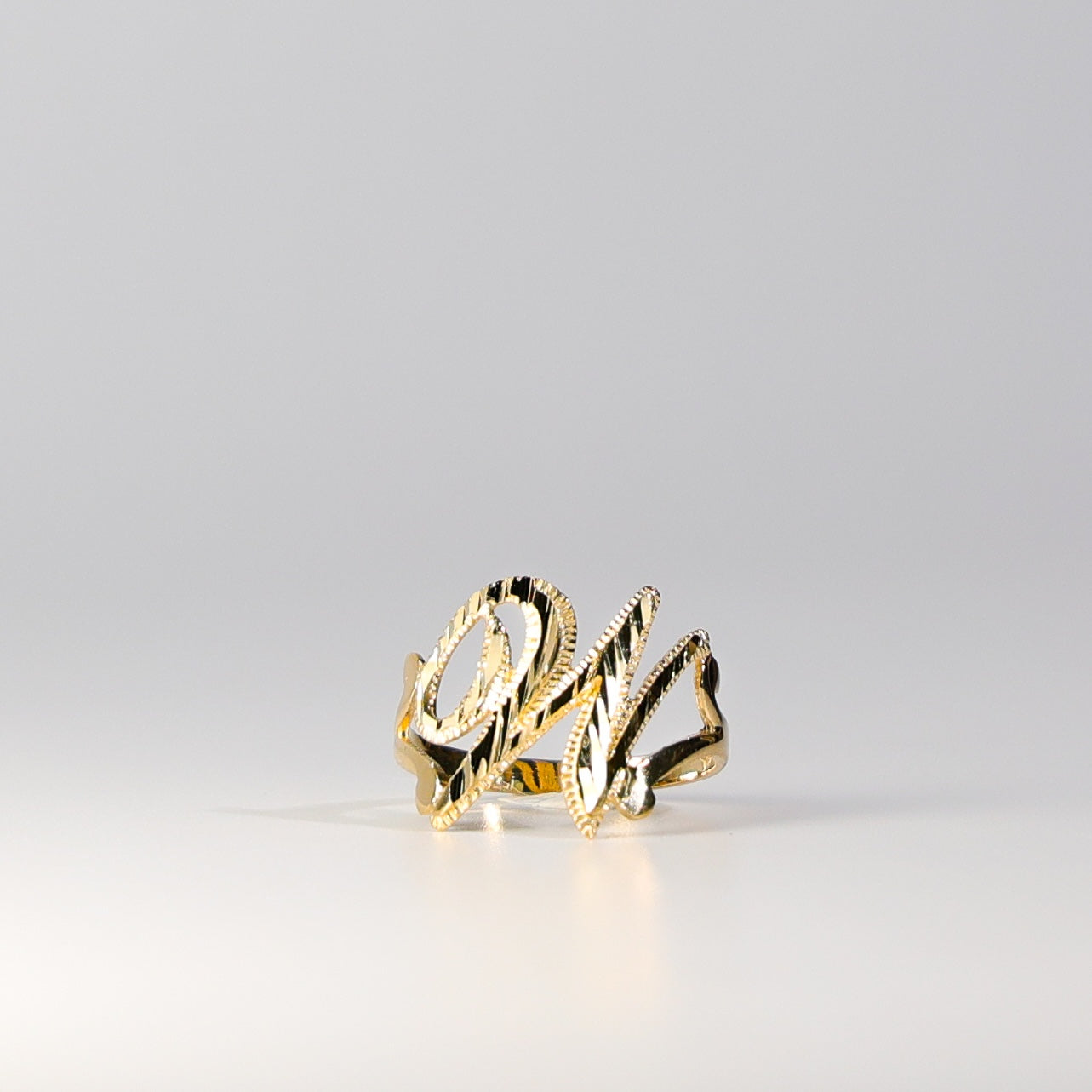 14K Gold Cursive Initial "W" Ring
