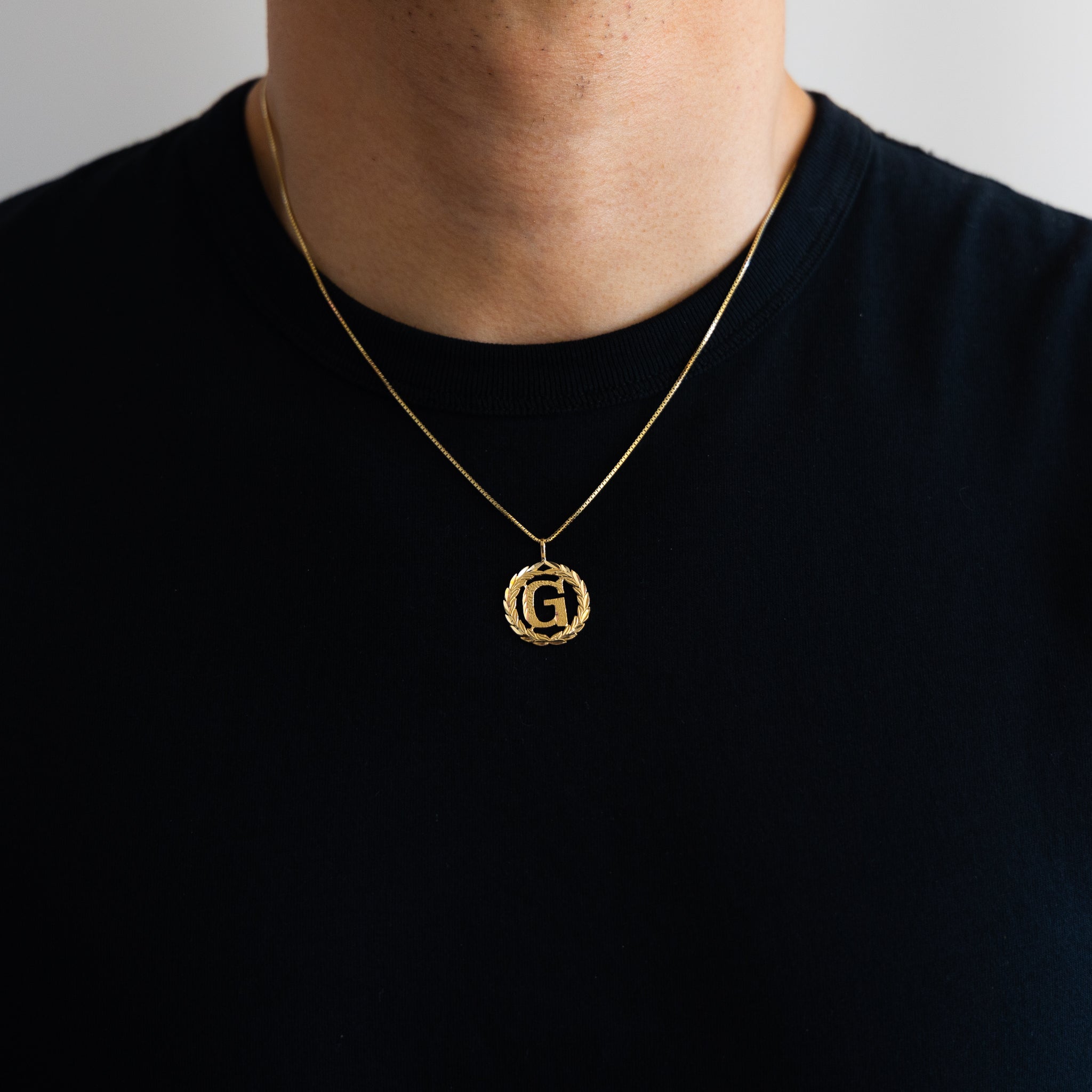 Gold Wreath G Initial Pendant | A-Z Pendants - Charlie & Co. Jewelry