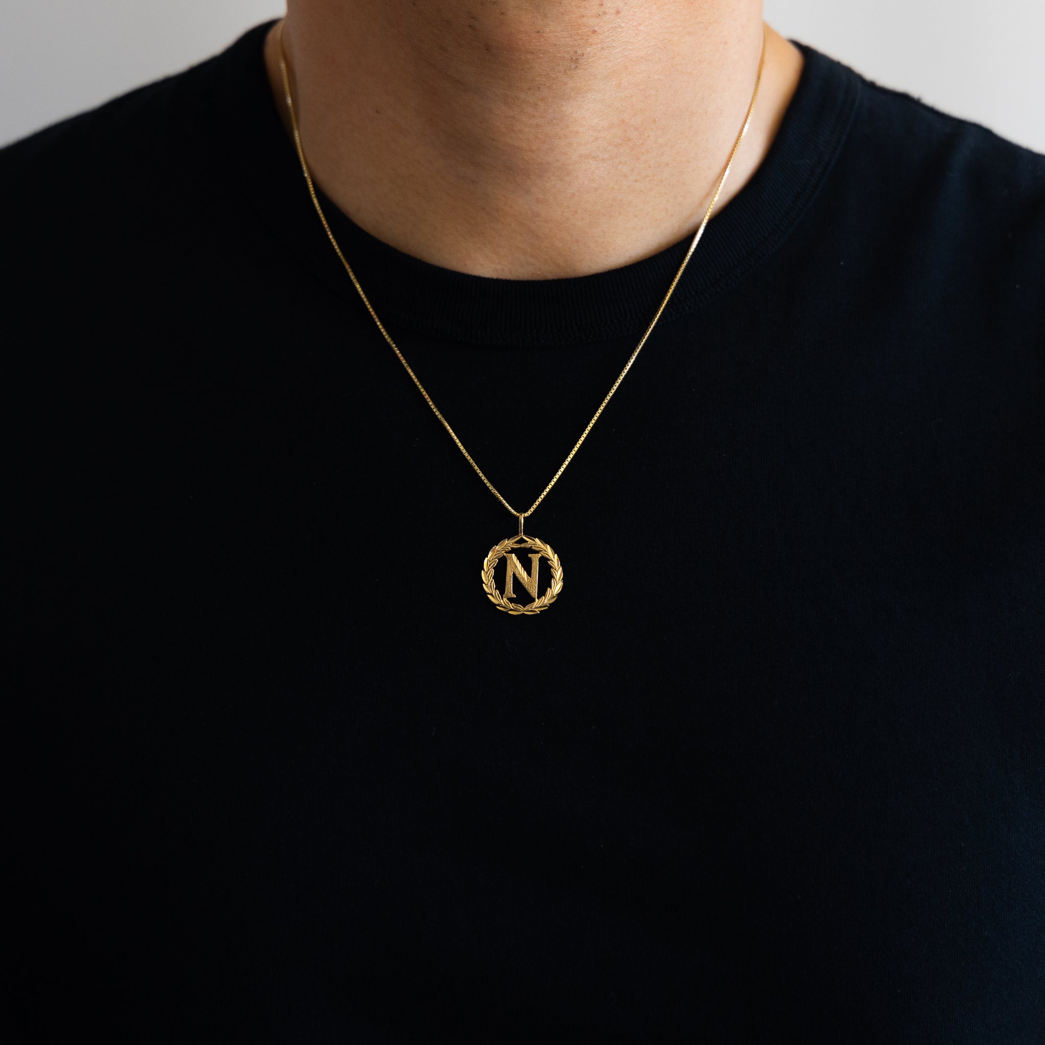 Gold Wreath N Initial Pendant | A-Z Pendants - Charlie & Co. Jewelry