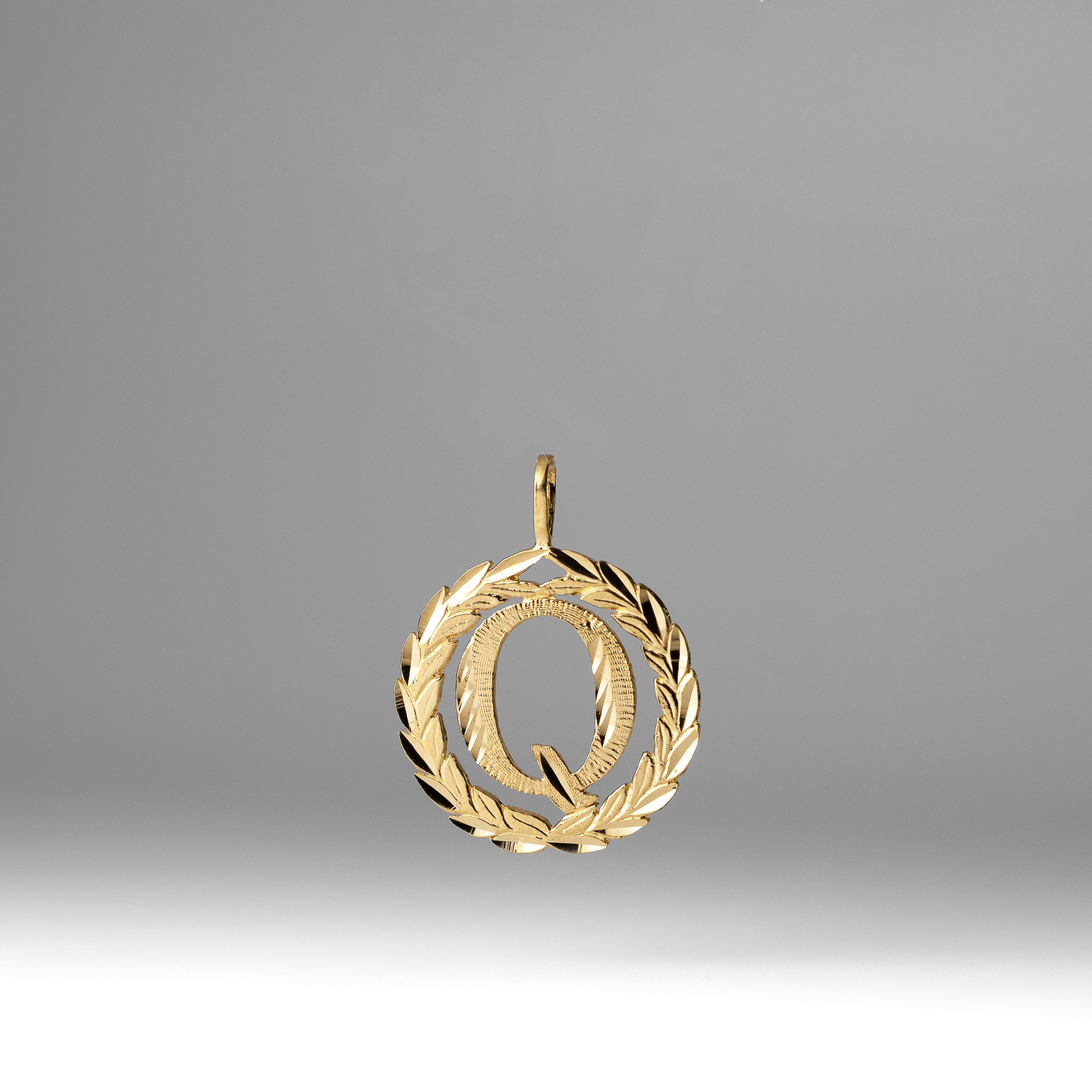 Gold Wreath Q Initial Pendant | A-Z Pendants