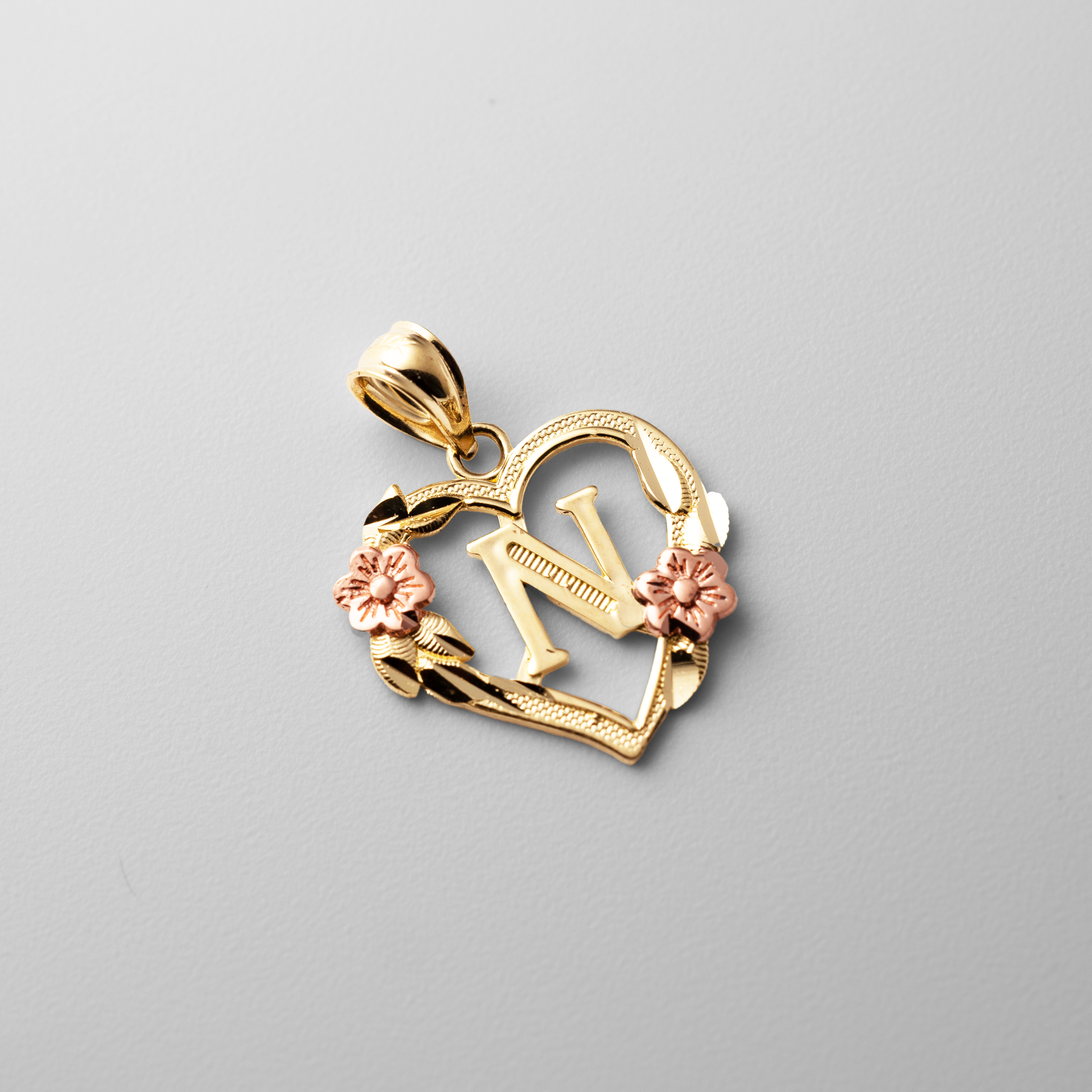 14K Gold Heart Letter N Pendant with Flowers | A-Z Pendants, image size:2048x2048