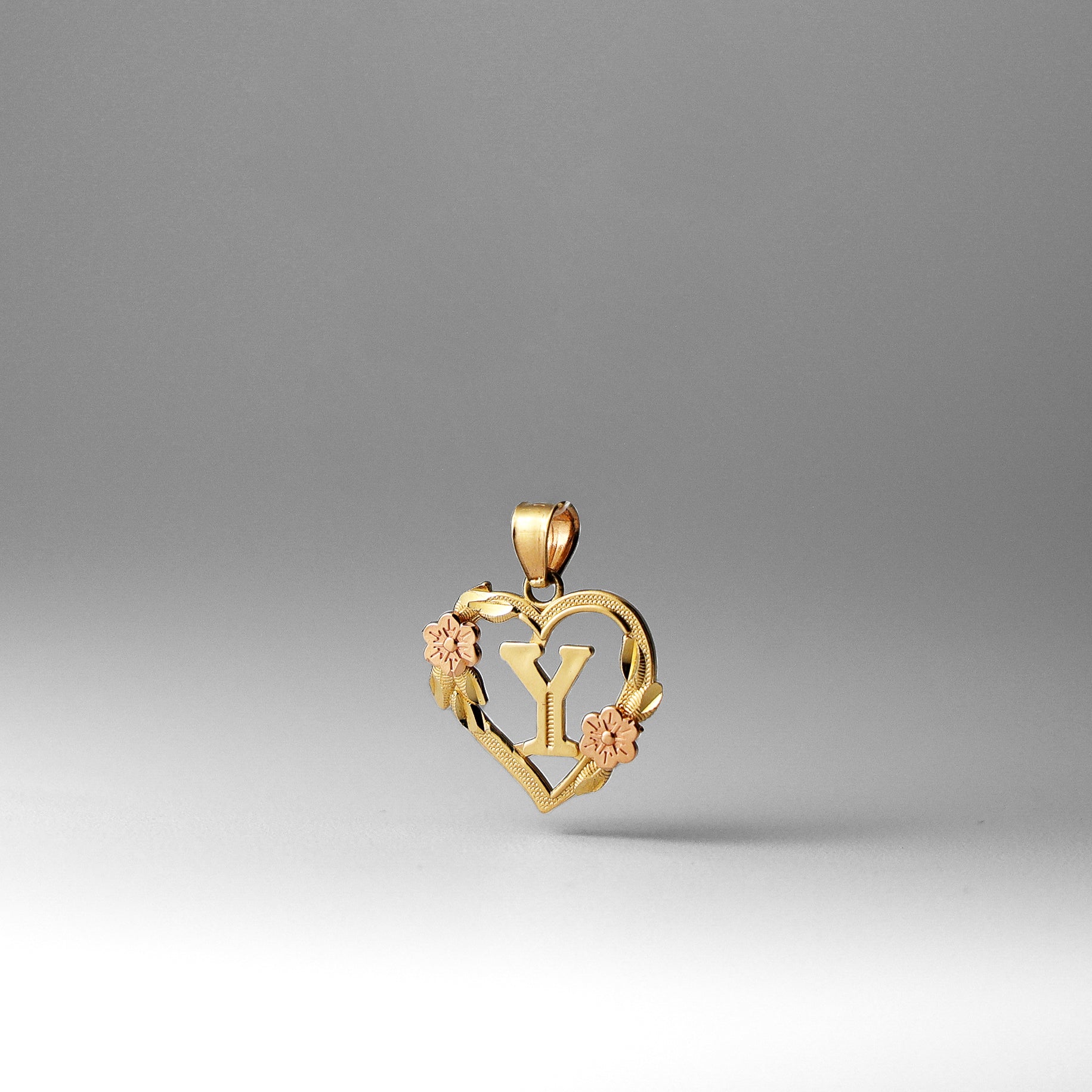 Gold Heart Initial Y Pendant | A-Z Pendants - Charlie & Co. Jewelry