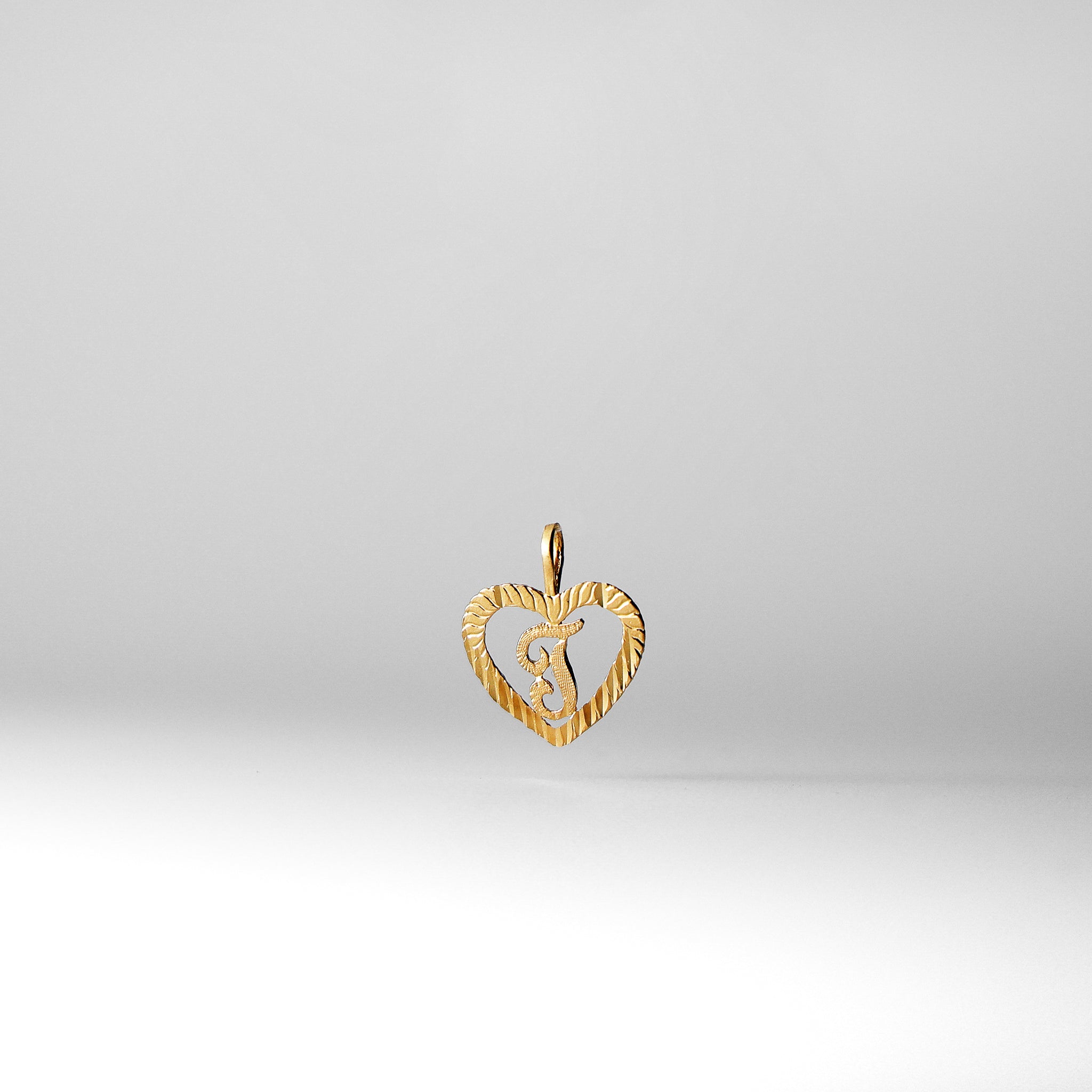 14K Gold Heart-Shaped Letter T Pendant A-Z Pendants Charlie Jewelry