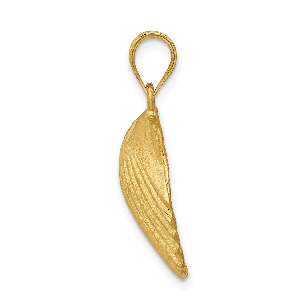Charlie & Co Jewelry | 14k D/c Seashell Pendant - Model C129