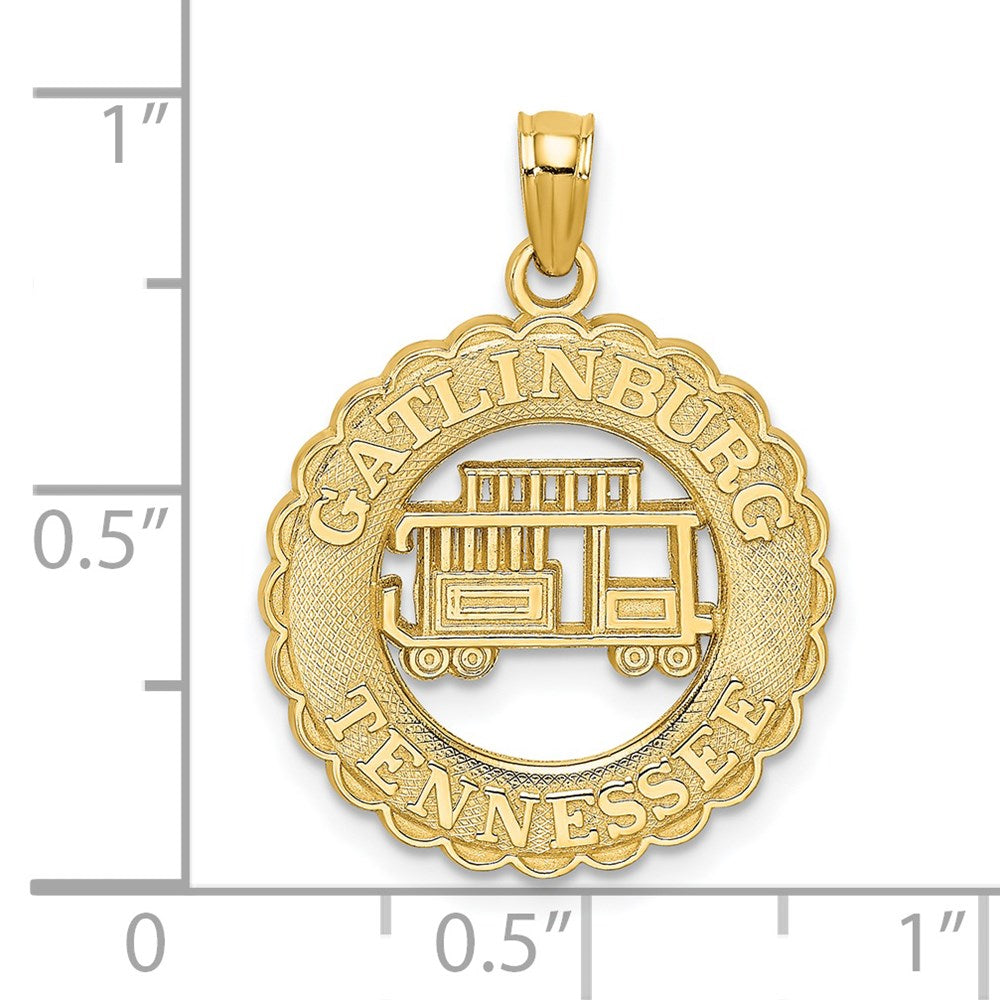 Charlie & Co Jewelry | 14k Gatlinburg Tennessee W/trolley Car In Circle Charm - Model D2963