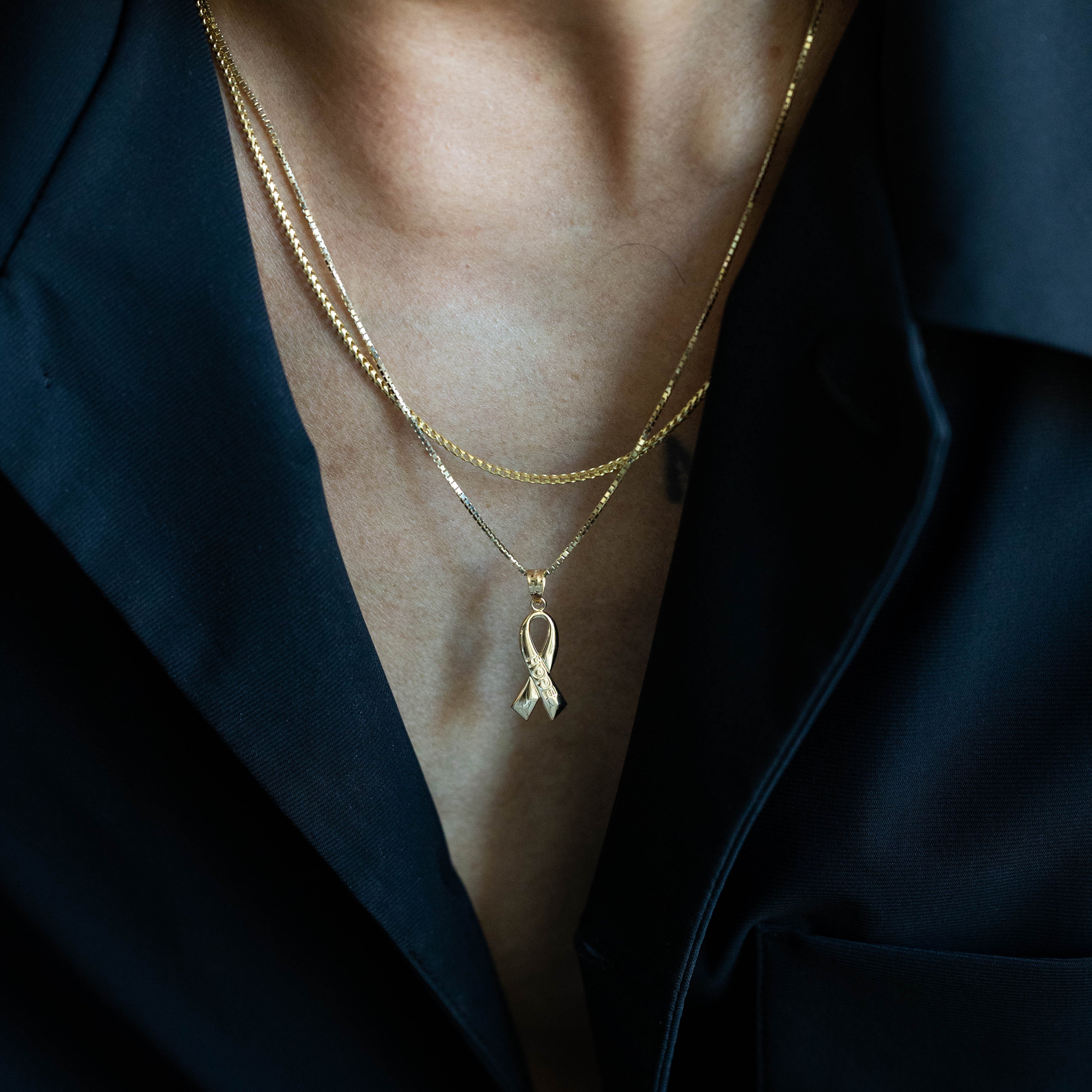 14K Gold Polished 'HOPE' Ribbon Pendant