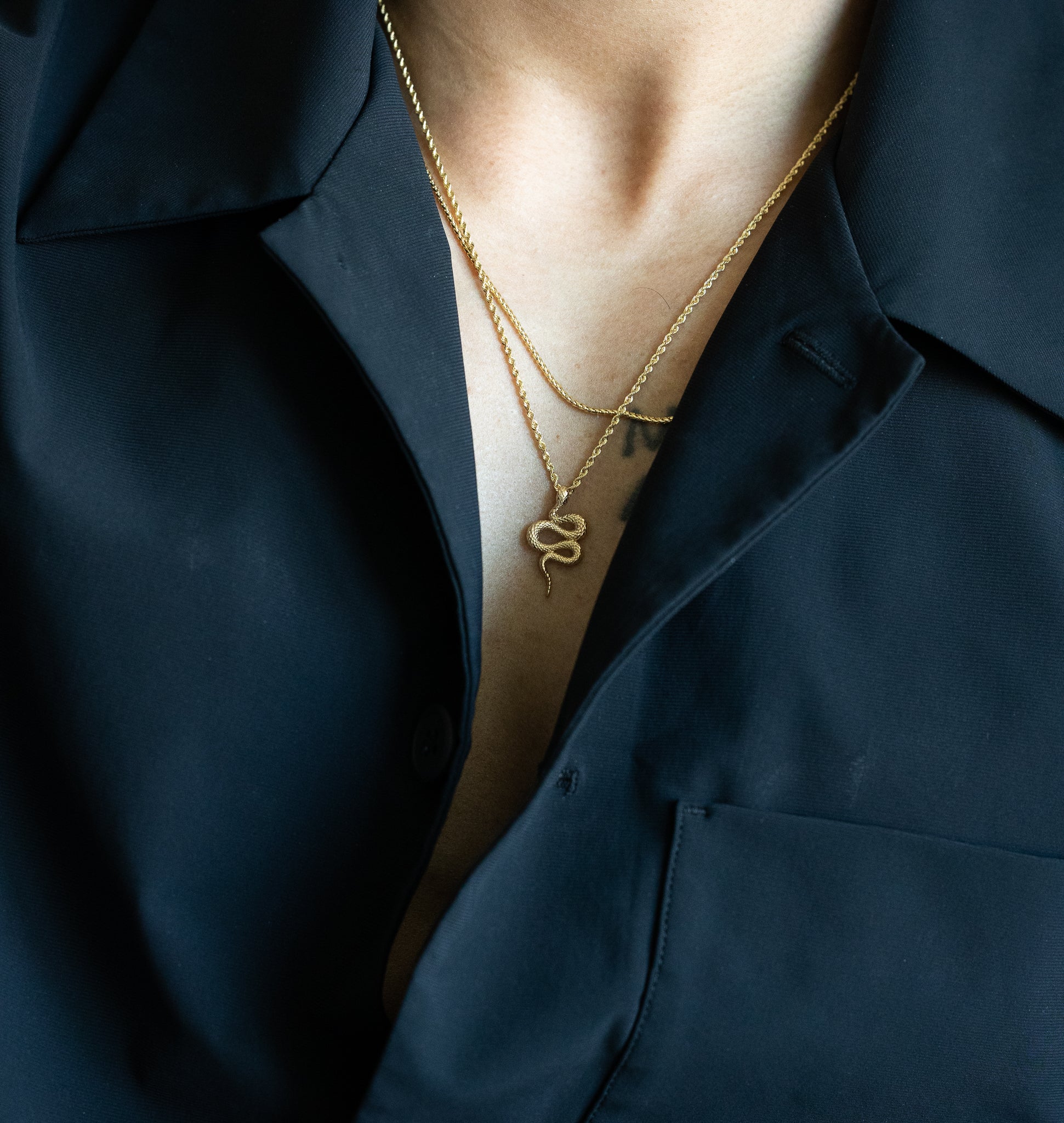 14K Gold Snake Pendant – Model PT3078