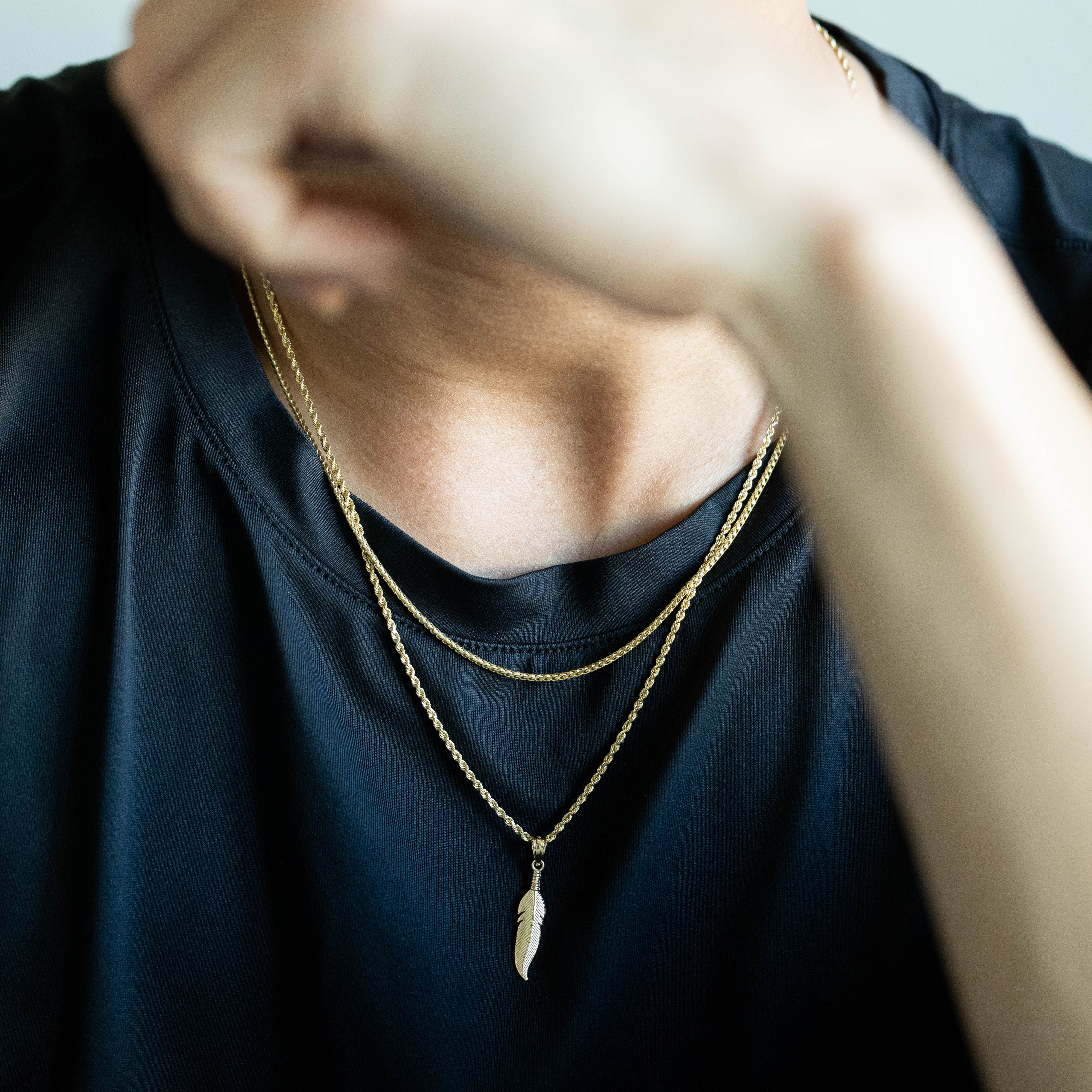 14K Gold Polished Feather Pendant - Model K6382