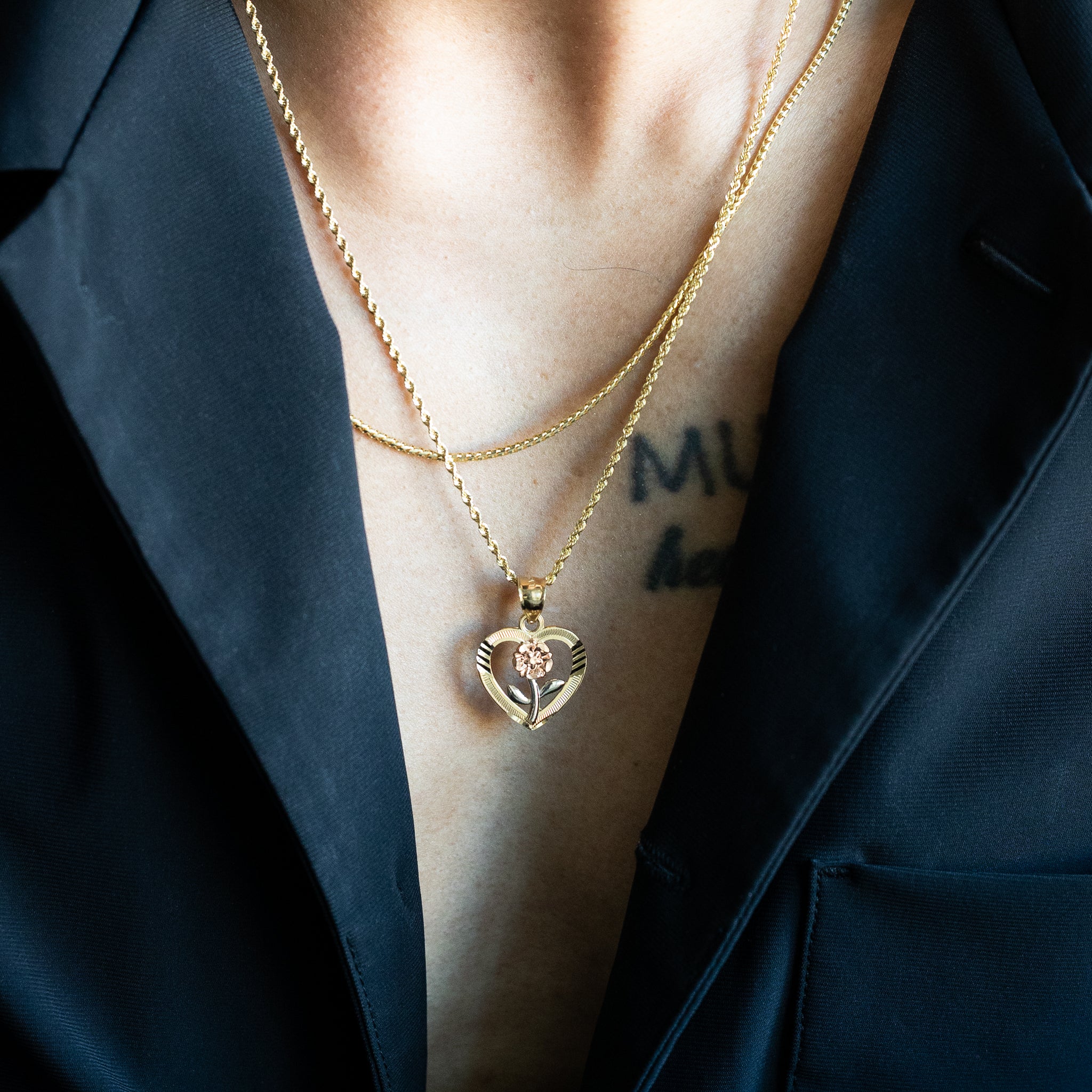 14K Gold Flower Heart Pendant - Model 394