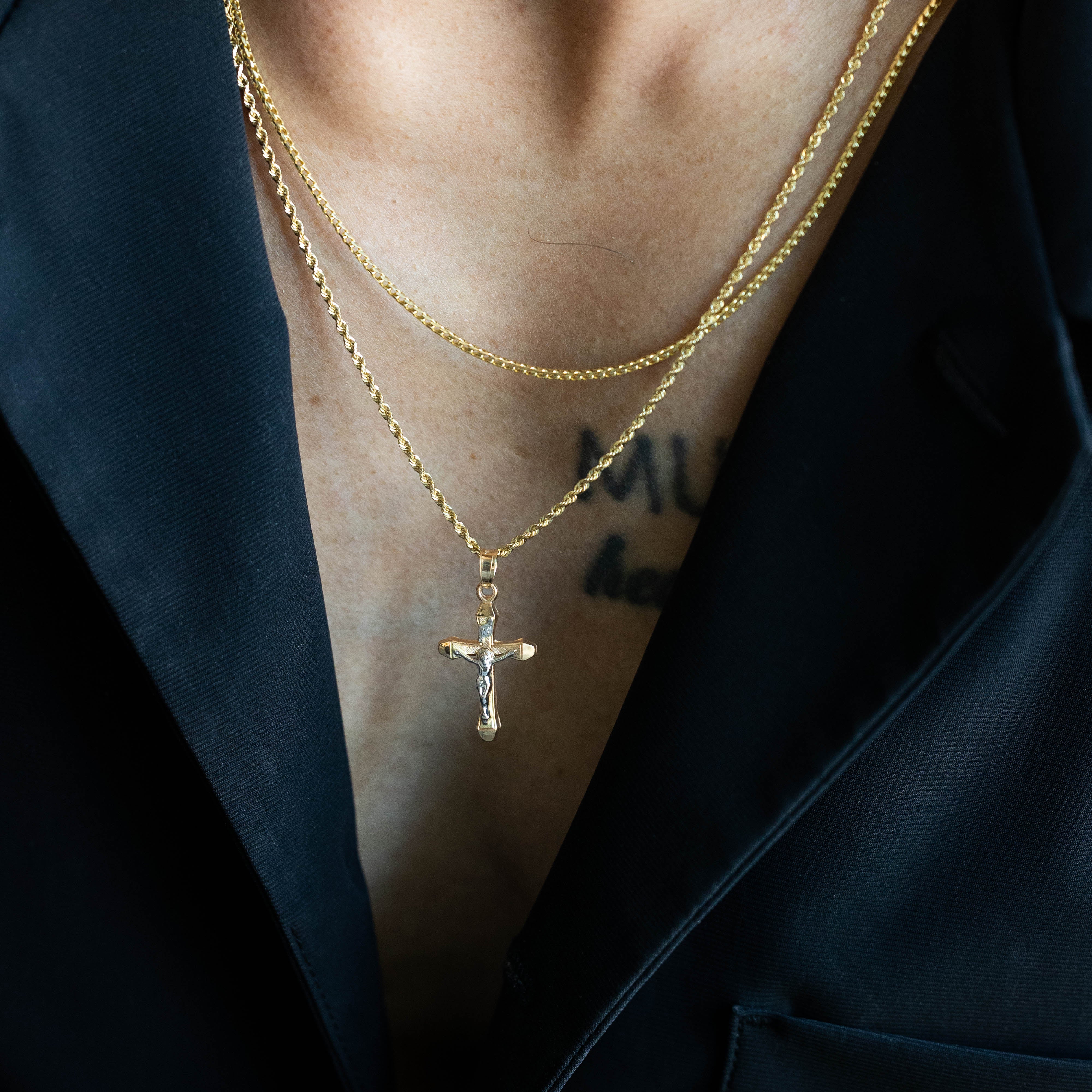 14K Gold Crucifix Cross Pendant - Model 0875