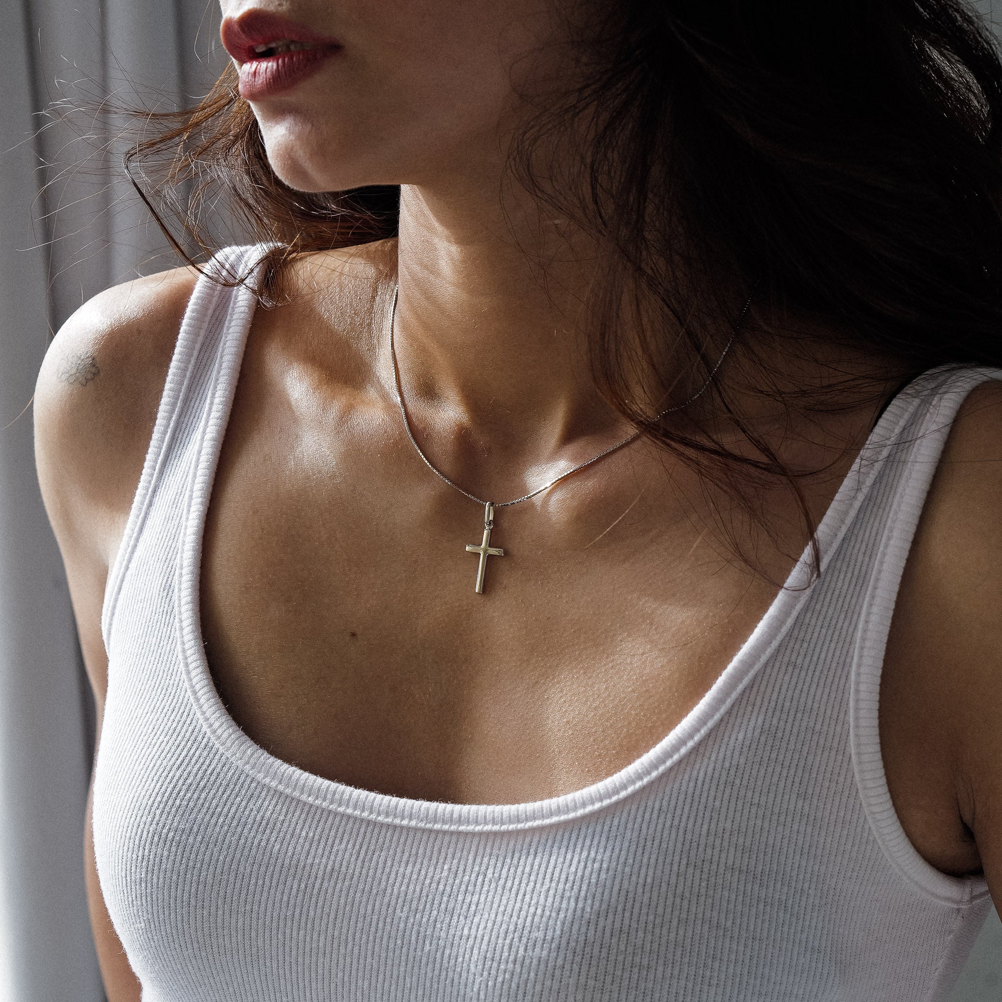 14K Gold Classic Plain Cross Pendant - Model K1171