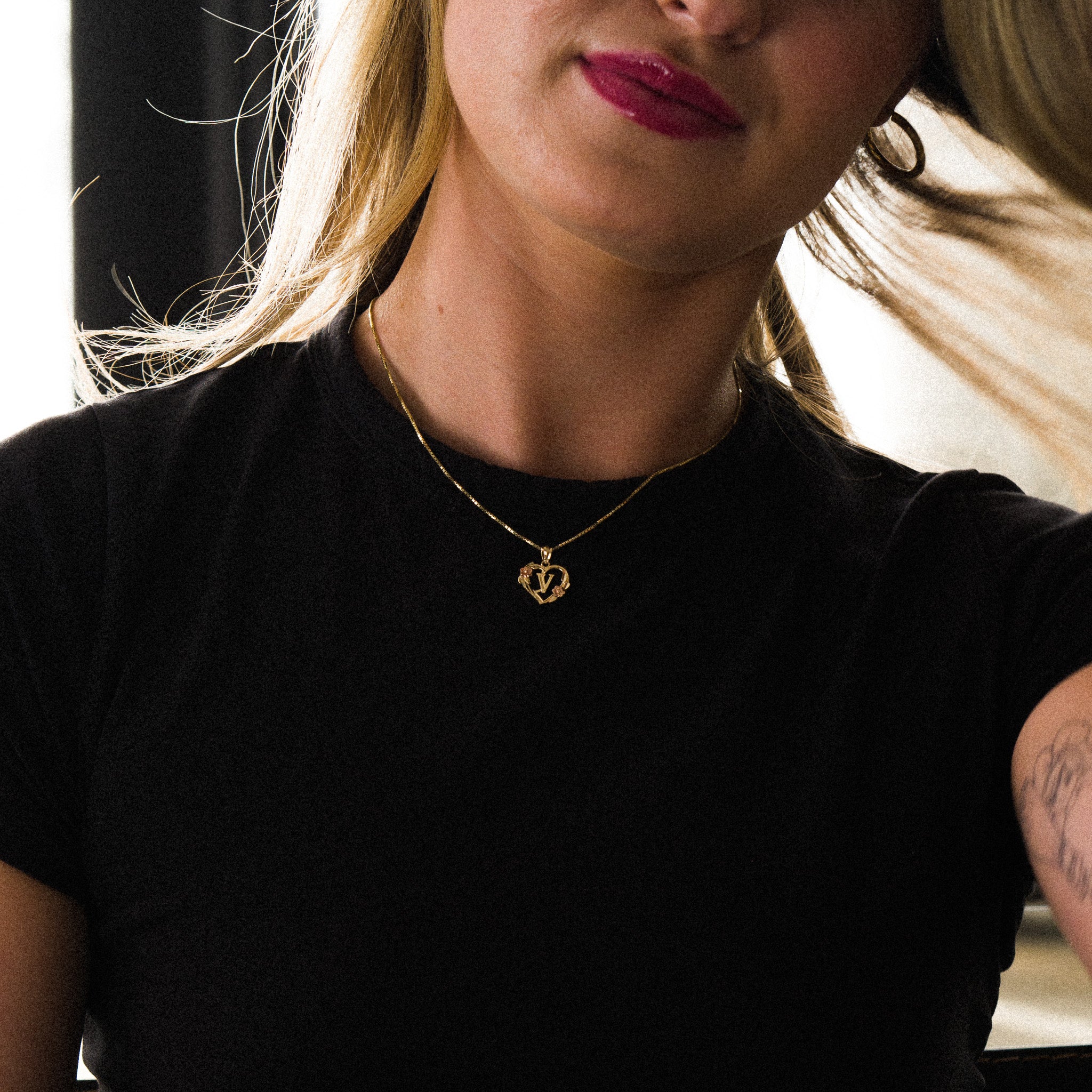 14K Gold Heart Letter V Pendant with Flowers | A-Z Pendants - Charlie & Co. Jewelry