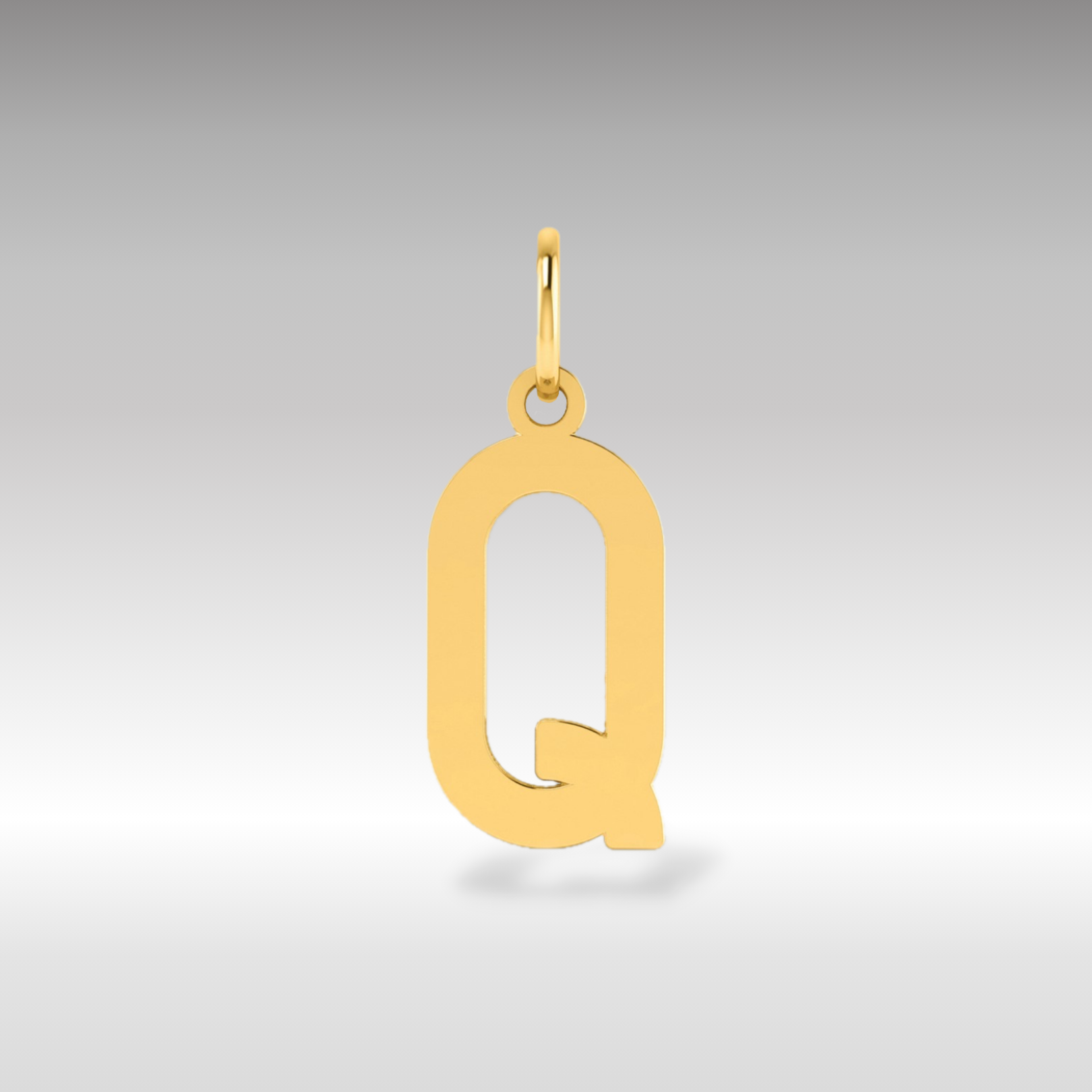 14K Gold Letter "Q" Initial Pendant - Charlie & Co. Jewelry