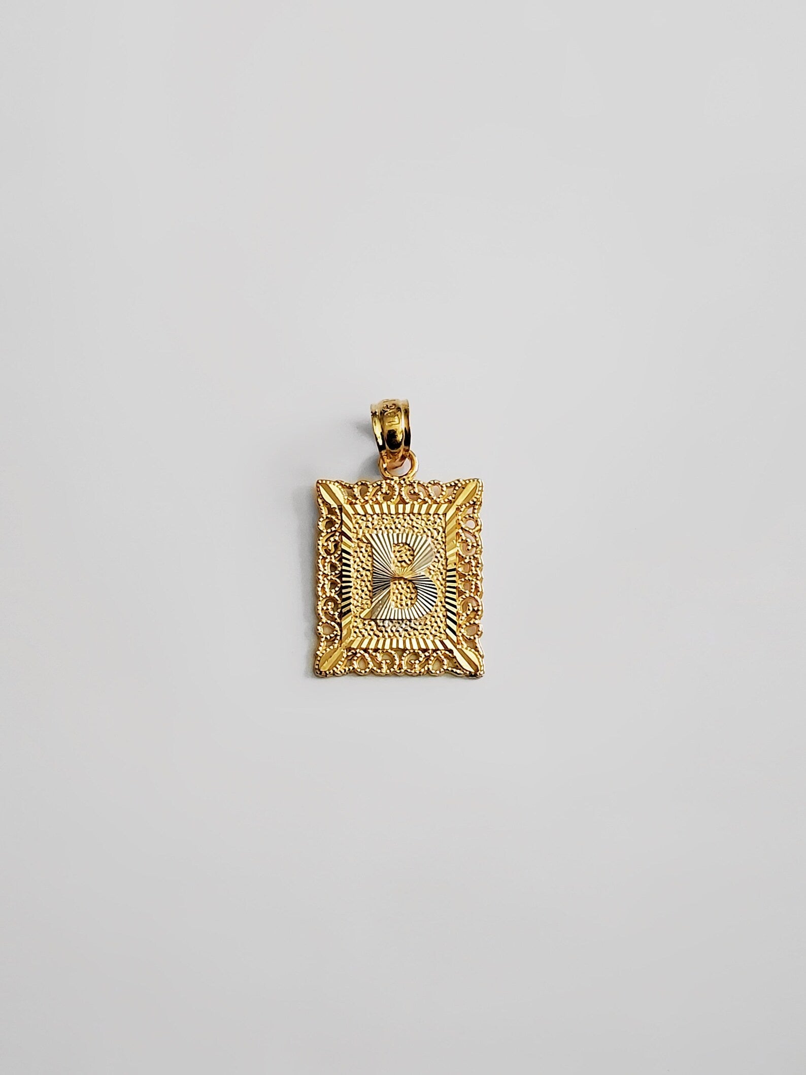 Gold Letter B Pendants | A-Z Gold Pendants - Charlie & Co. Jewelry