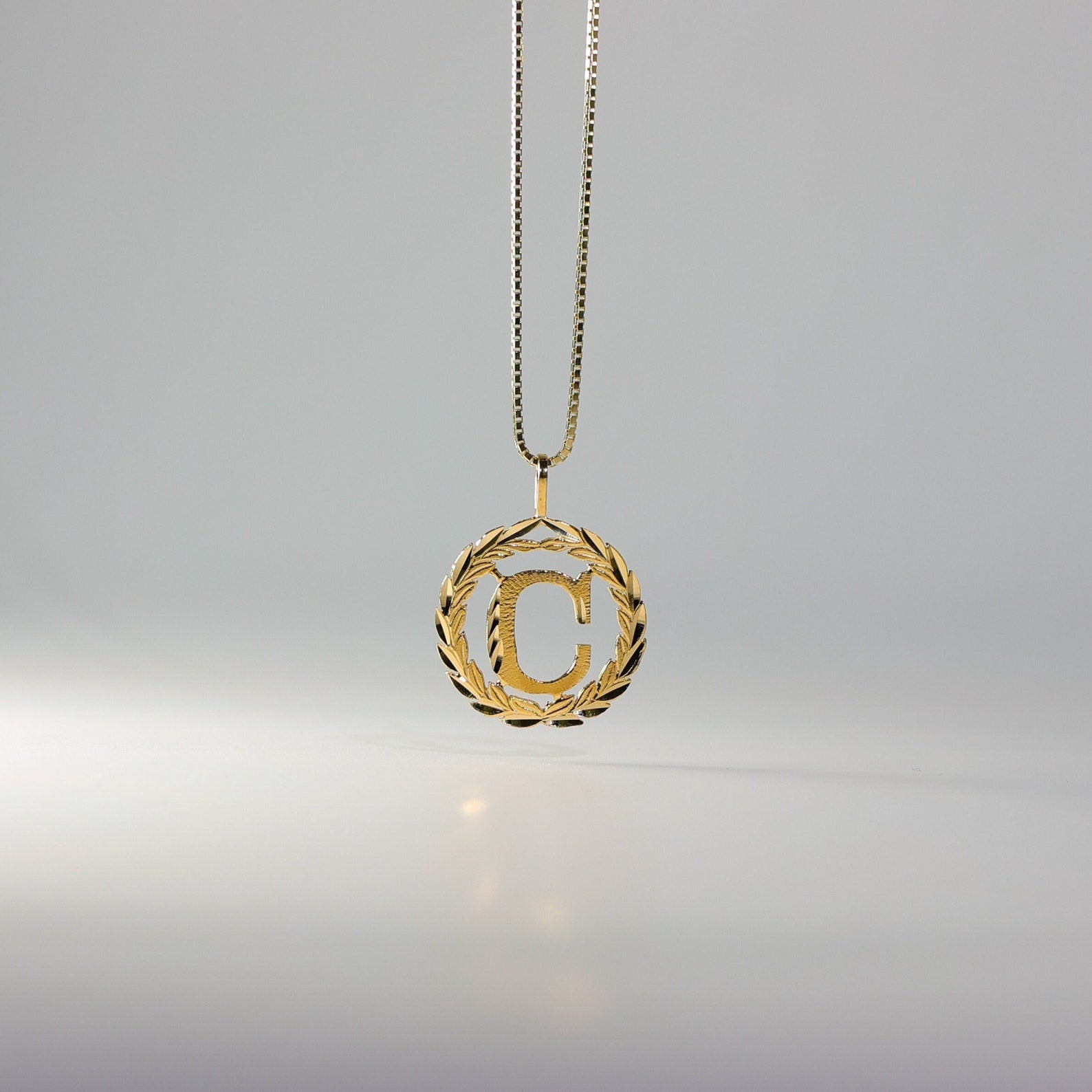 Gold Wreath C Initial Pendant | A-Z Pendants - Charlie & Co. Jewelry