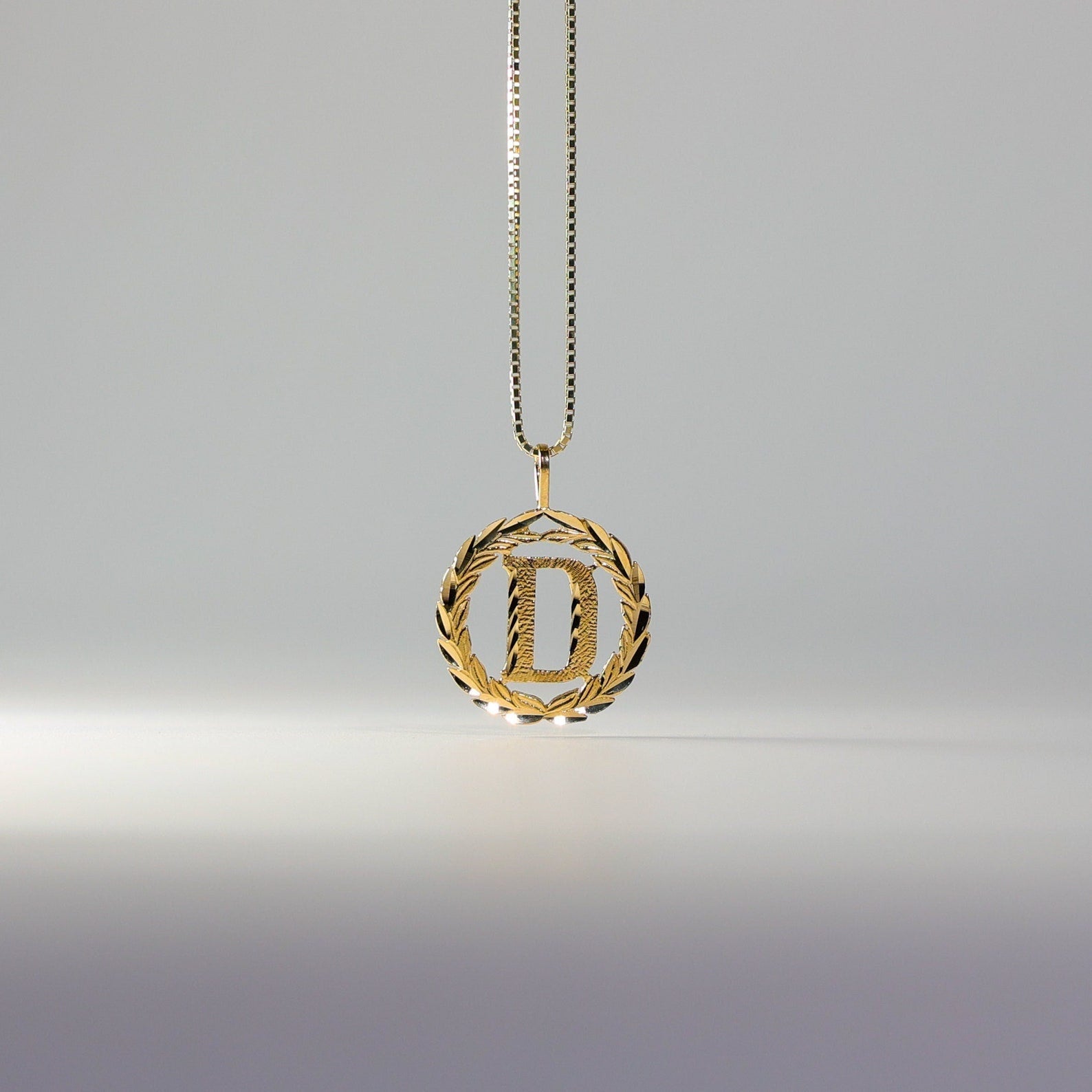 Gold Wreath D Initial Pendant | A-Z Pendants - Charlie & Co. Jewelry