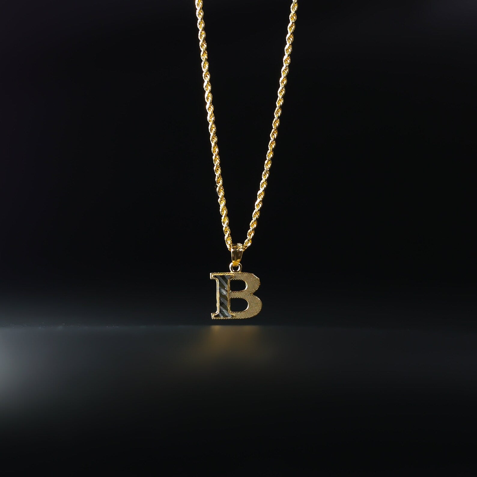 14 k gold chain high quality with letter B pendant