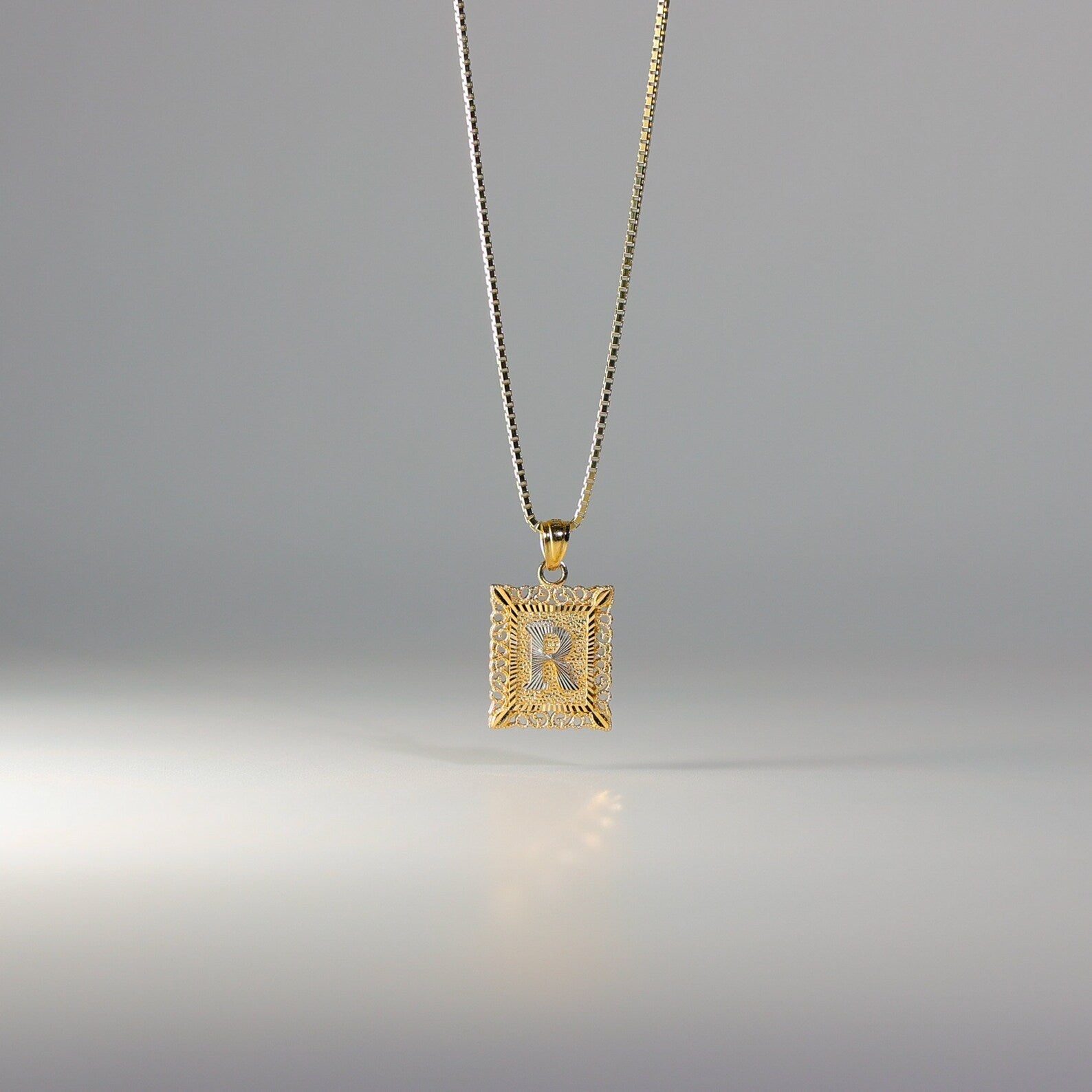 Gold Letter R Pendants | A-Z Gold Pendants - Charlie & Co. Jewelry