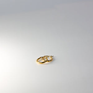 Gold Plain Huggie Hoop Earrings - 2 MM Thickness - 15 MM Wide - Charlie & Co. Jewelry