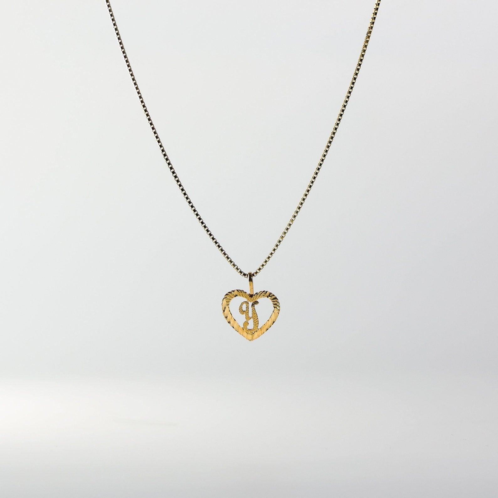 Gold Heart-Shaped Letter Y Pendant | A-Z Pendants - Charlie & Co. Jewelry