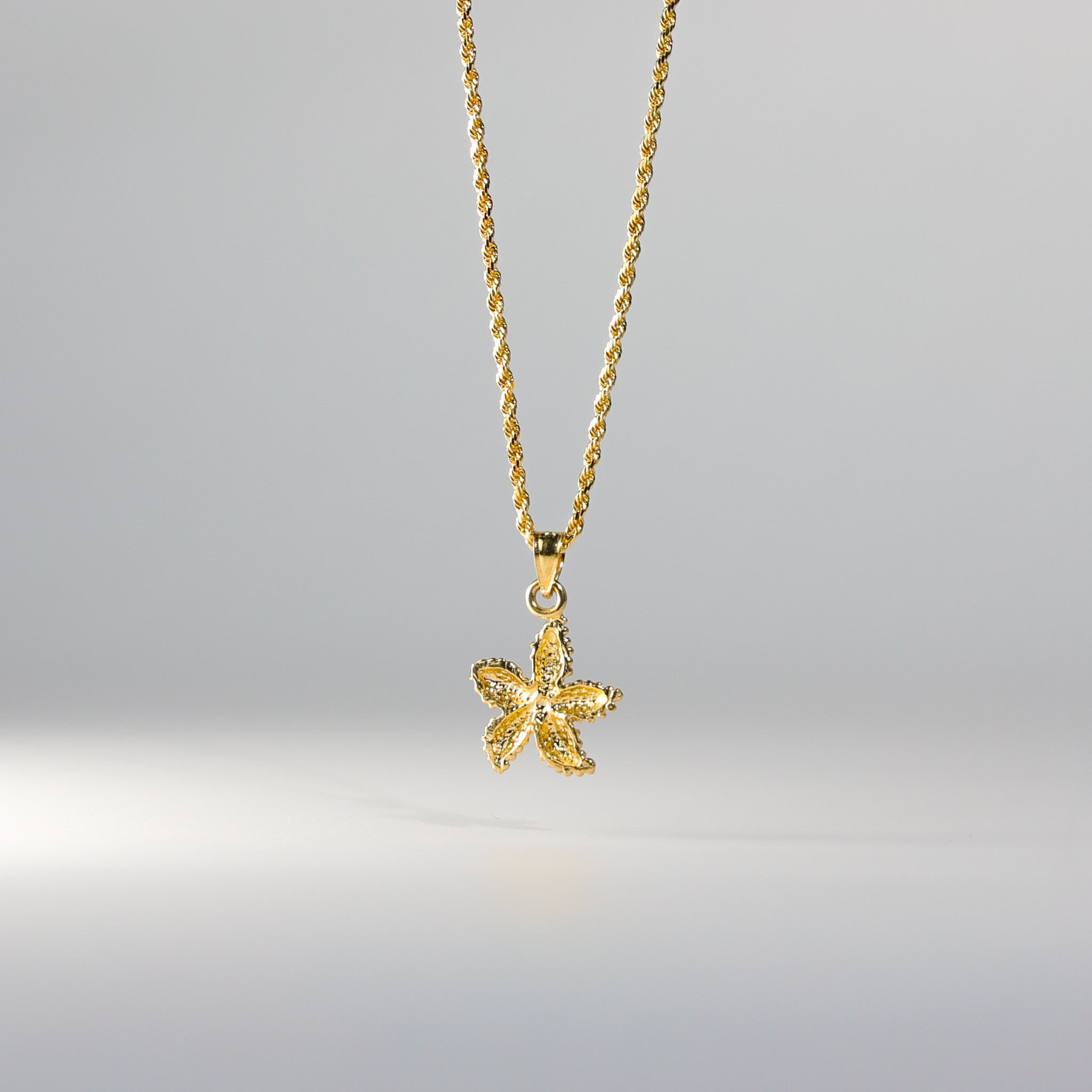 Gold Starfish Pendant Model-1689 - Charlie & Co. Jewelry
