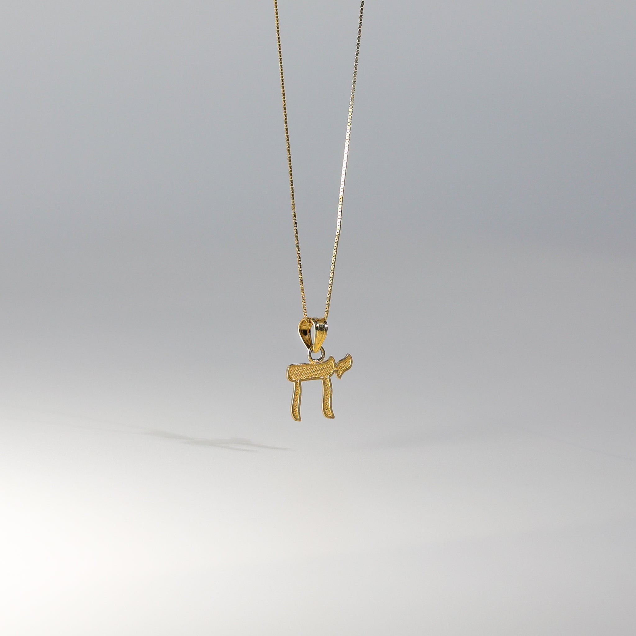 Gold Small Jewish Chai Pendant Model-1511 - Charlie & Co. Jewelry