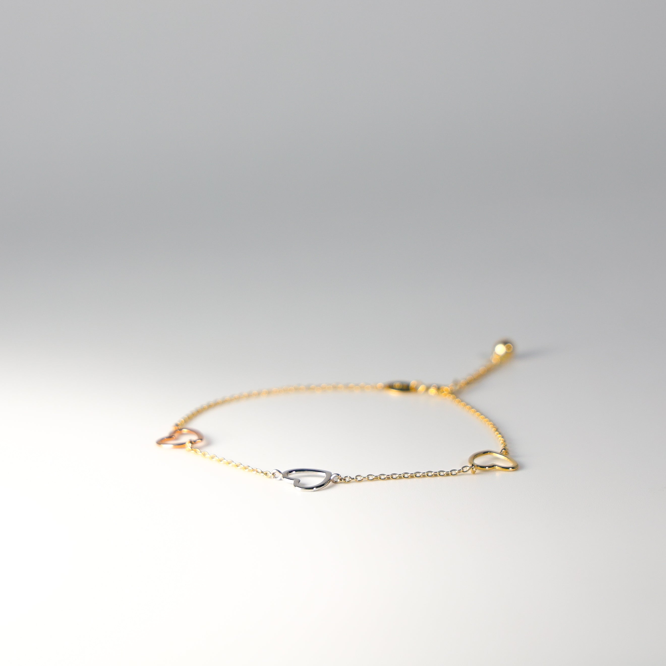 14K Gold Open Hearts Bracelet Model-AB0702 - Charlie & Co. Jewelry