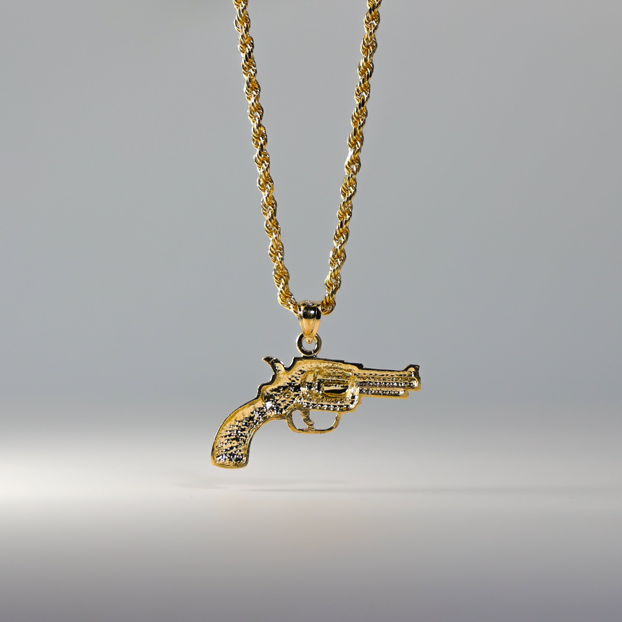 Revolver outlets Pendant