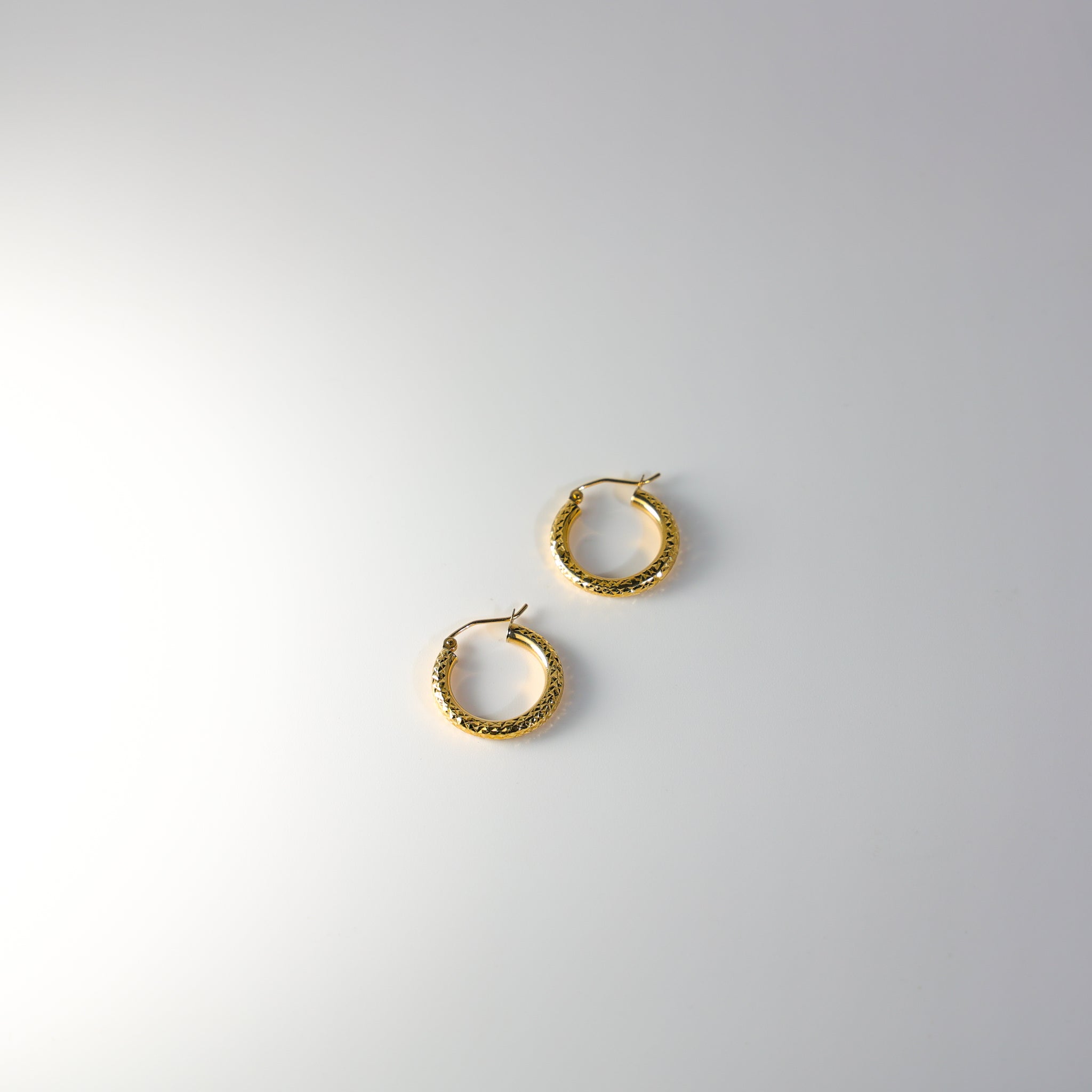 Gold Diamond Cut Huggie Hoop Earrings Gold 20mm Wide Model-0080 - Charlie & Co. Jewelry